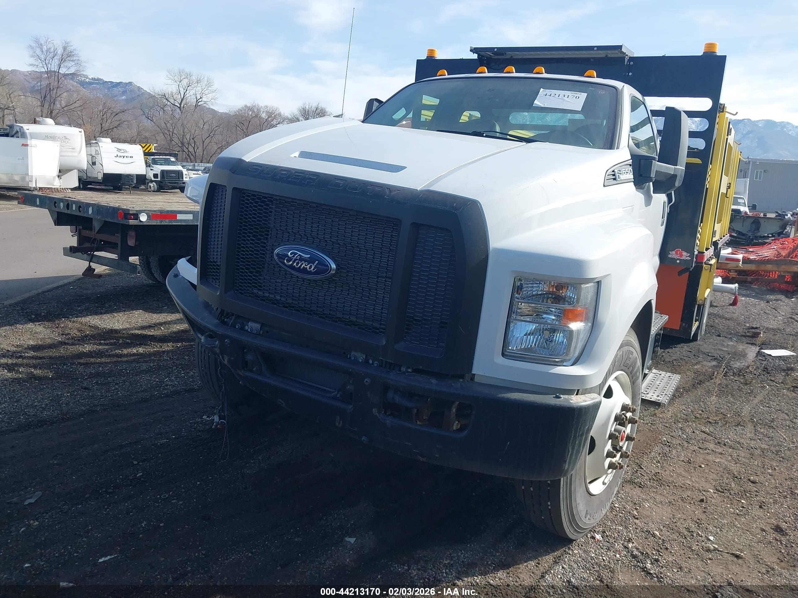 FORD F-650 image 2