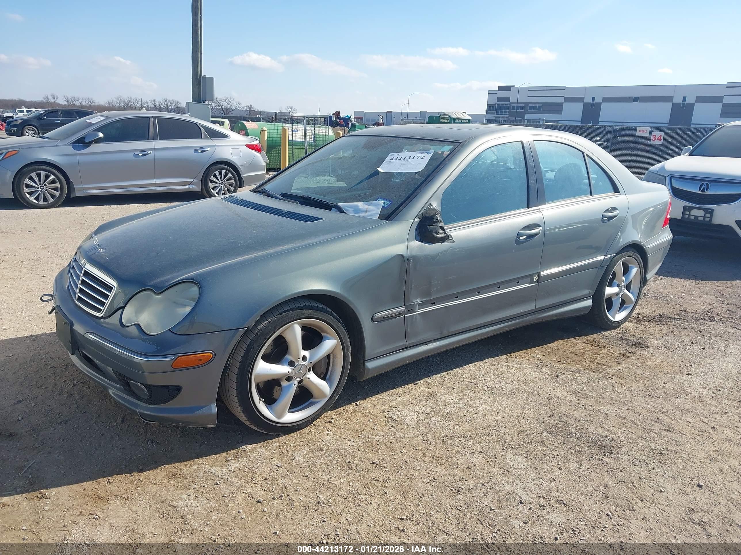 MERCEDES-BENZ C image 2
