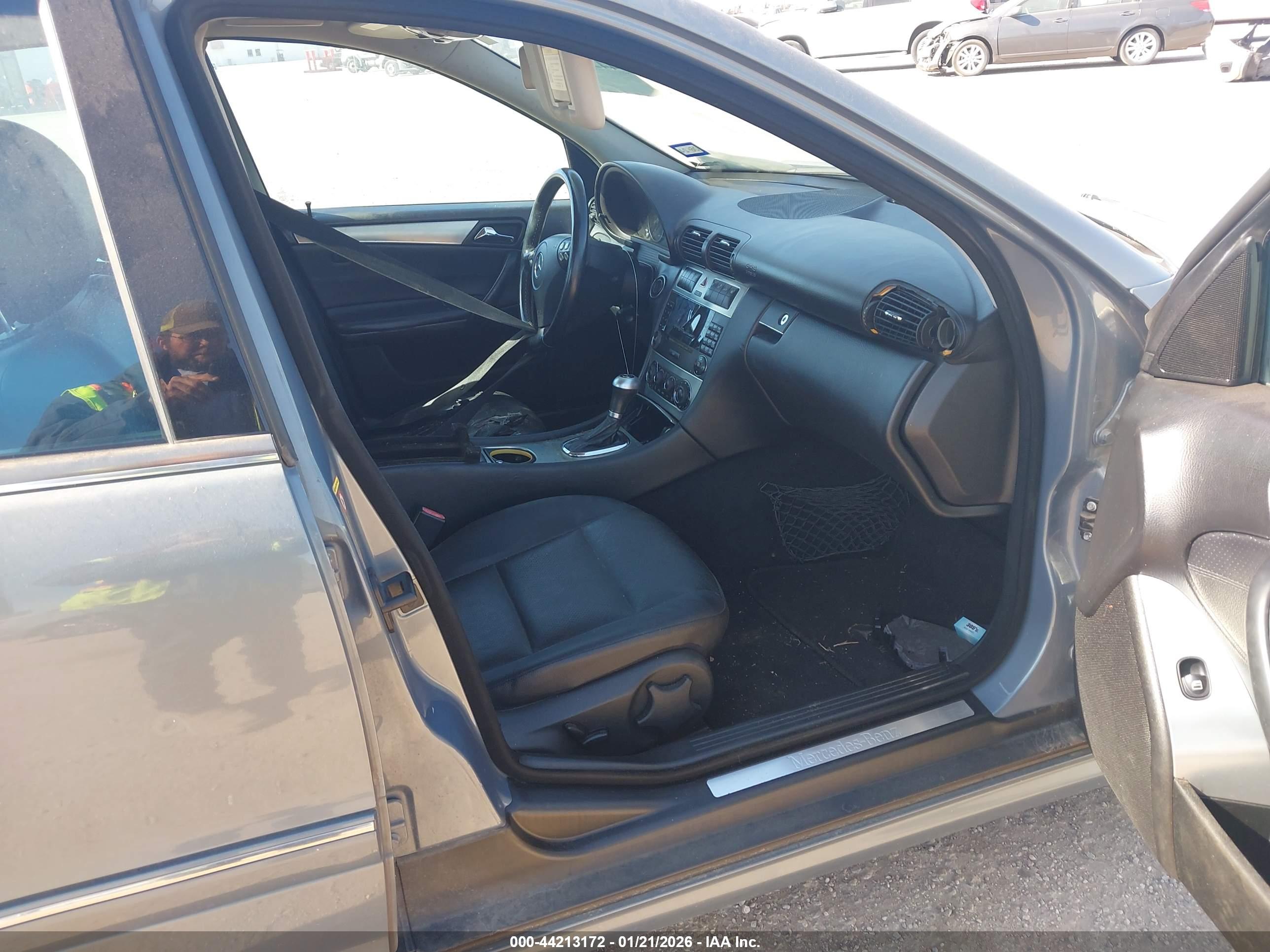 MERCEDES-BENZ C image 5