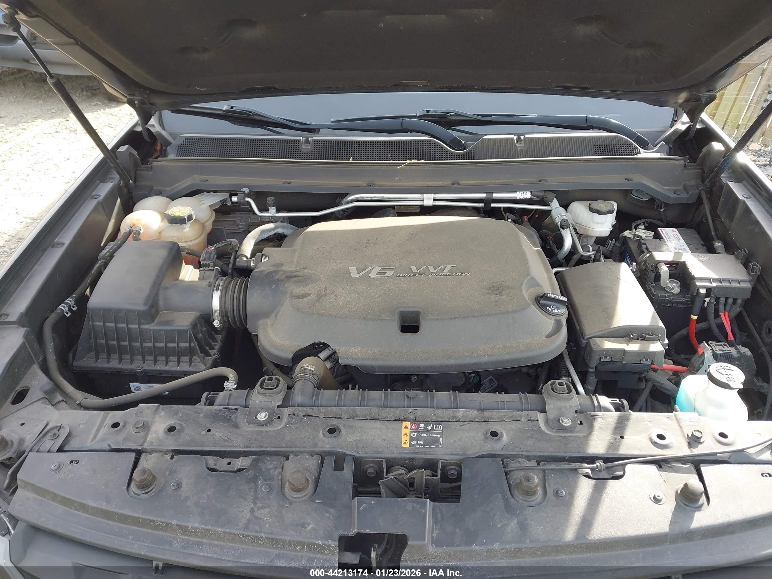 CHEVROLET COLORADO image 10