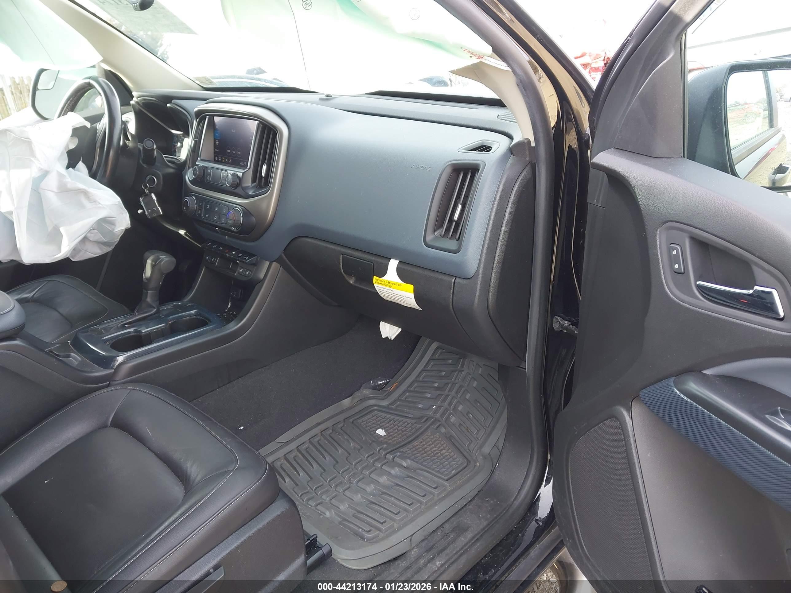 CHEVROLET COLORADO image 5