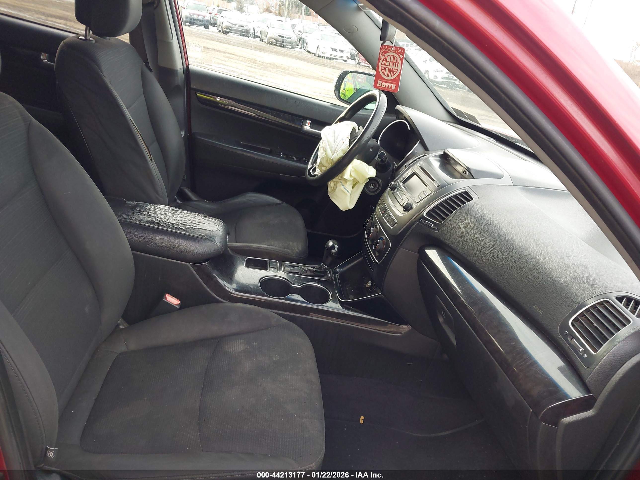 KIA SORENTO image 5