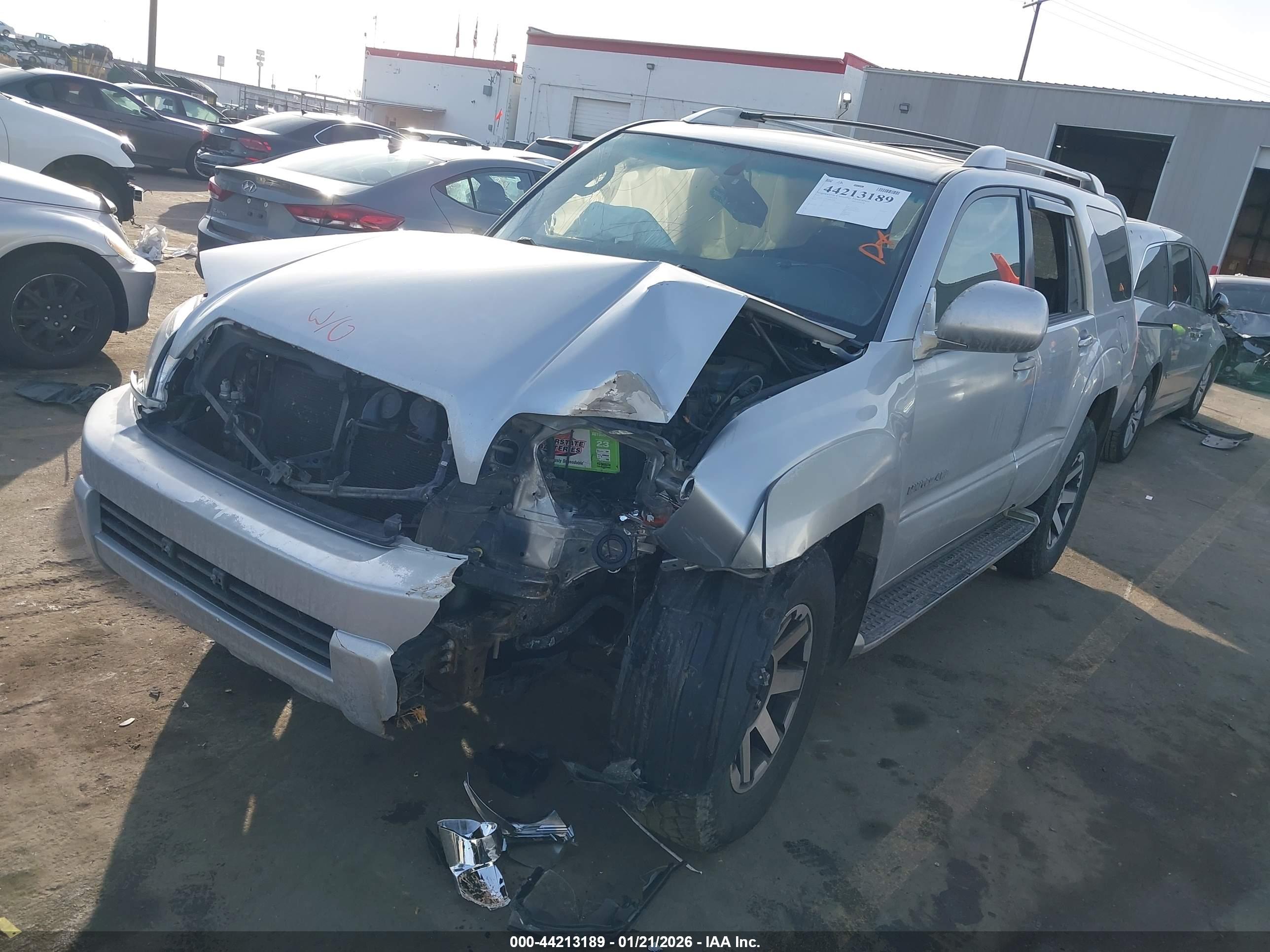 TOYOTA 4RUNNER image 2