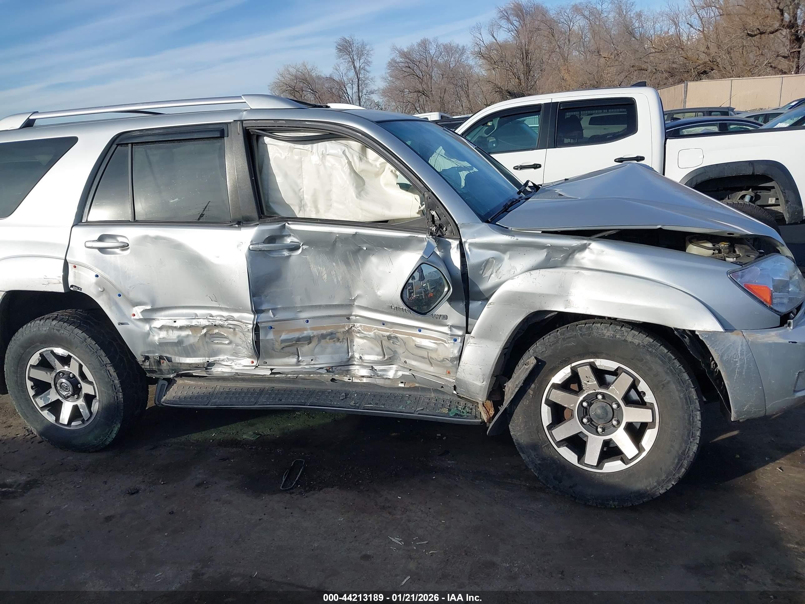 TOYOTA 4RUNNER image 6