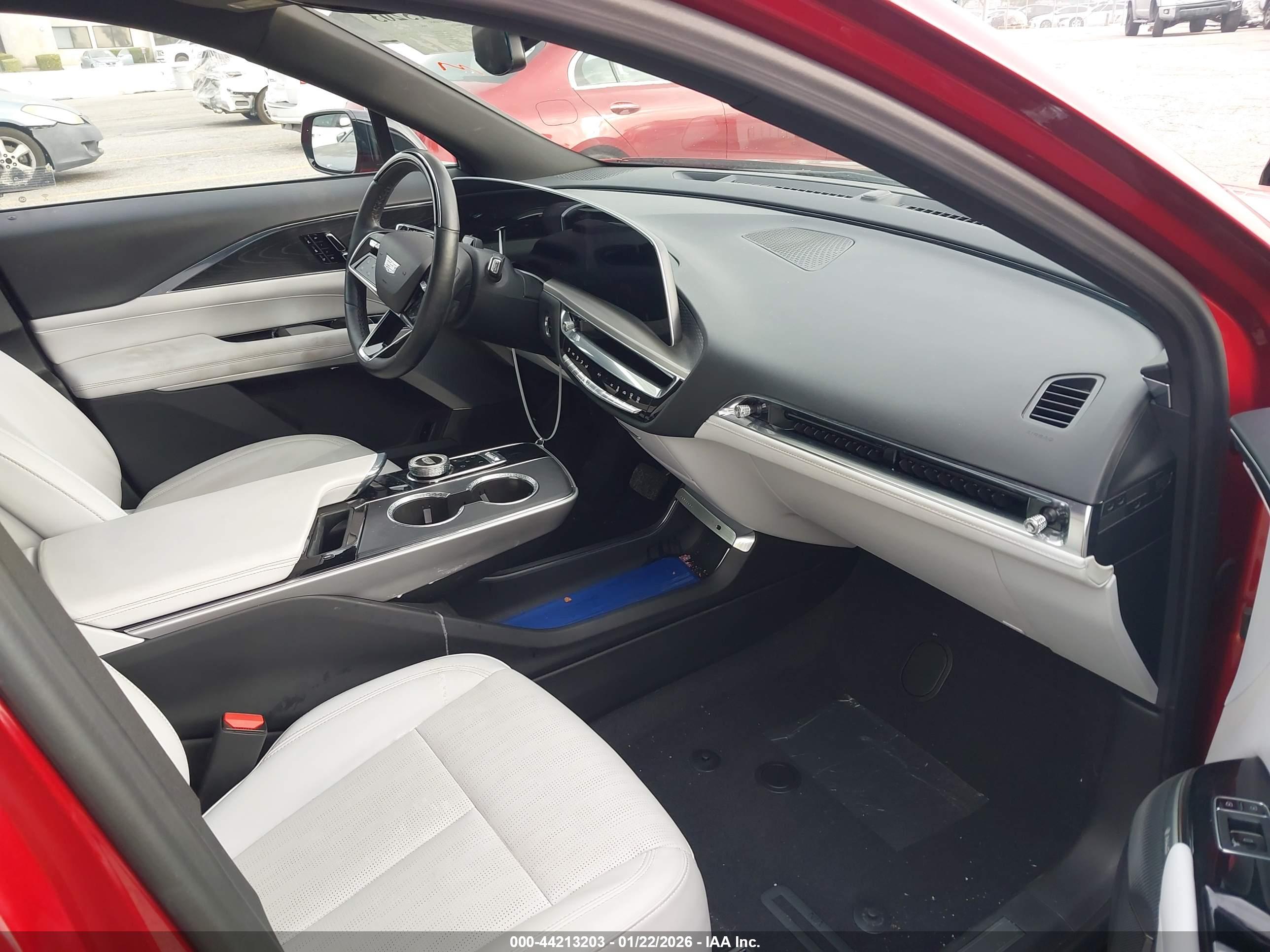 CADILLAC LYRIQ image 5