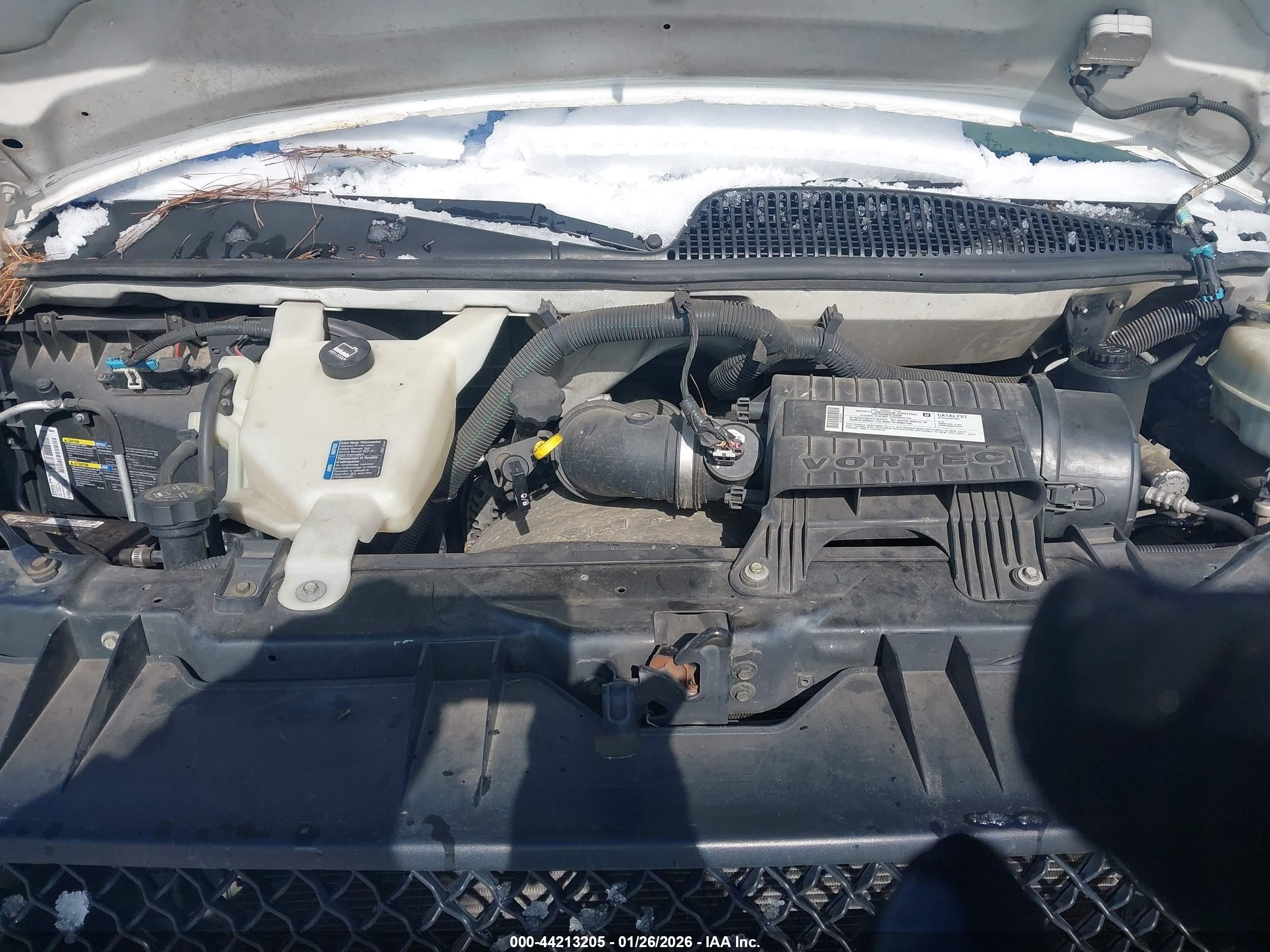 CHEVROLET EXPRESS image 10