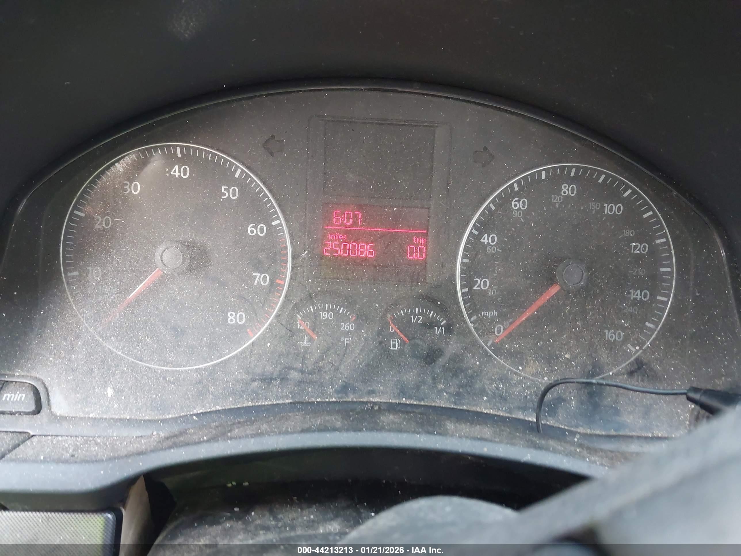 VOLKSWAGEN JETTA image 7