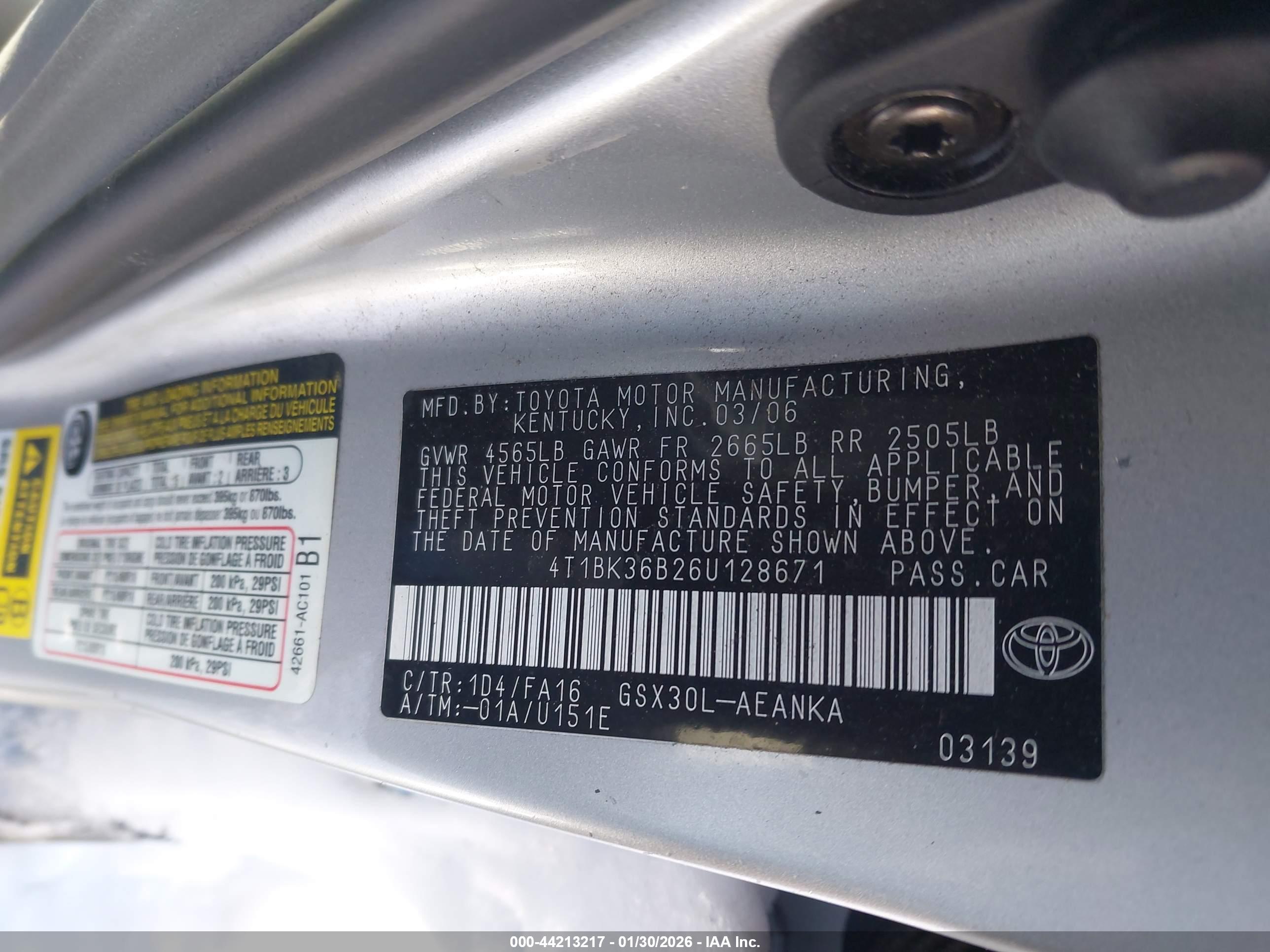 TOYOTA AVALON image 9