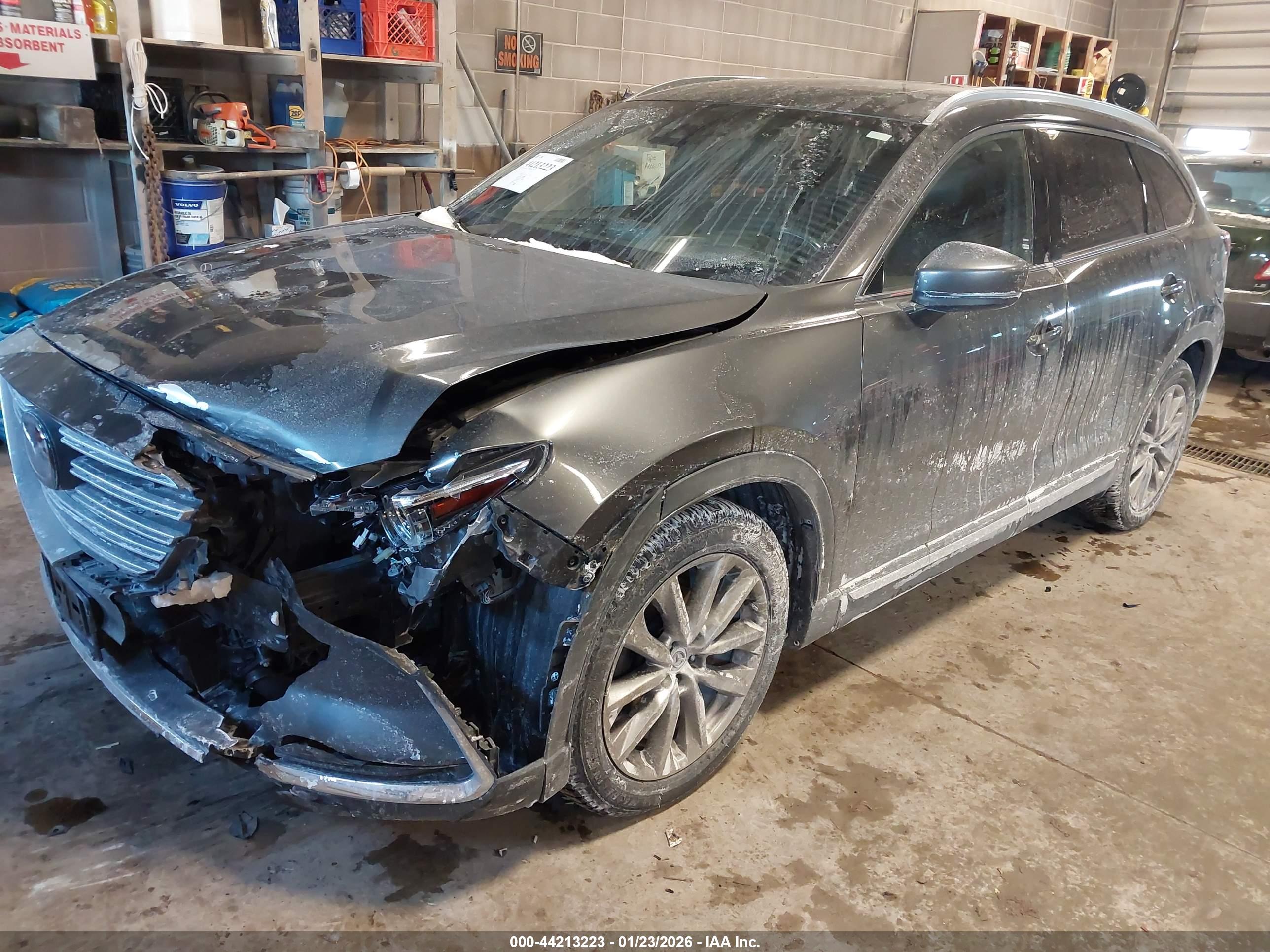 MAZDA CX-9 image 2