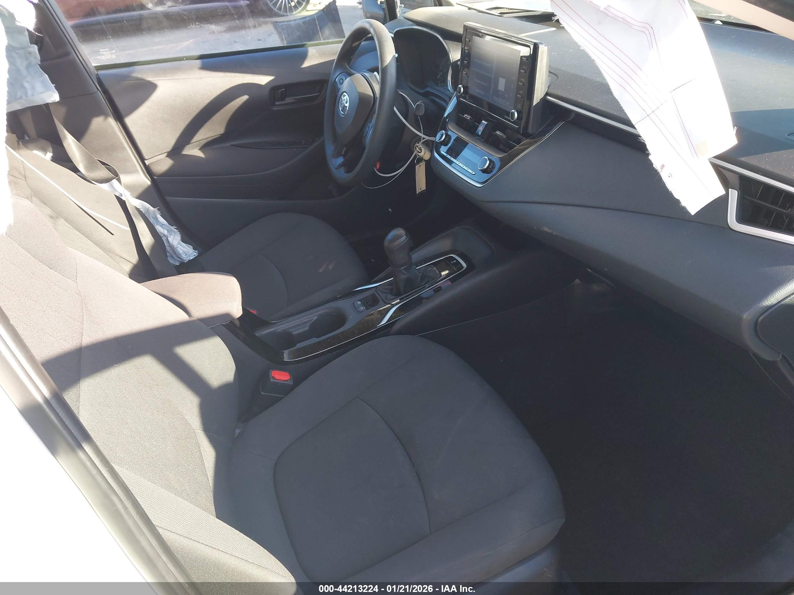 TOYOTA COROLLA image 5