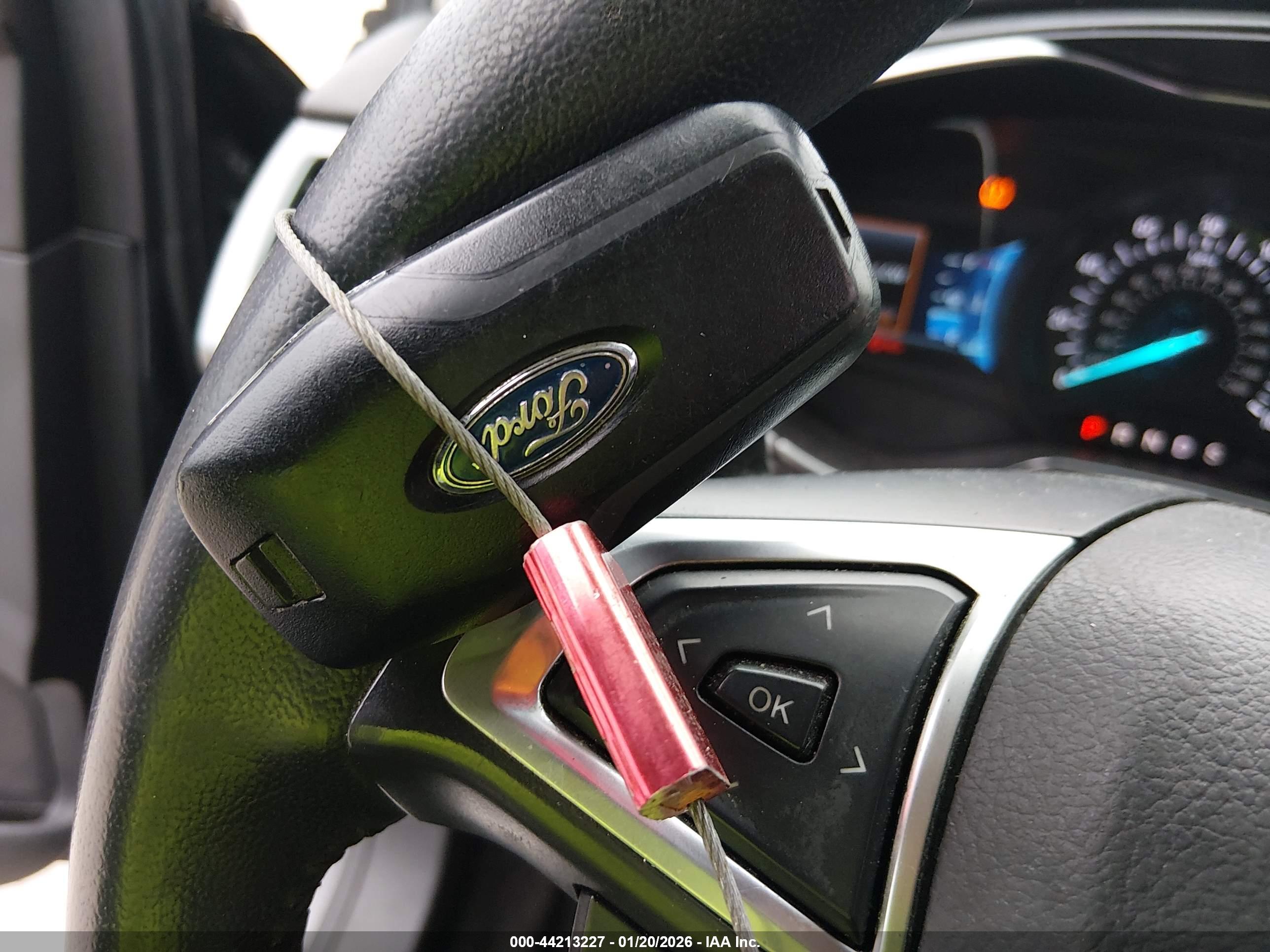 FORD FUSION image 11