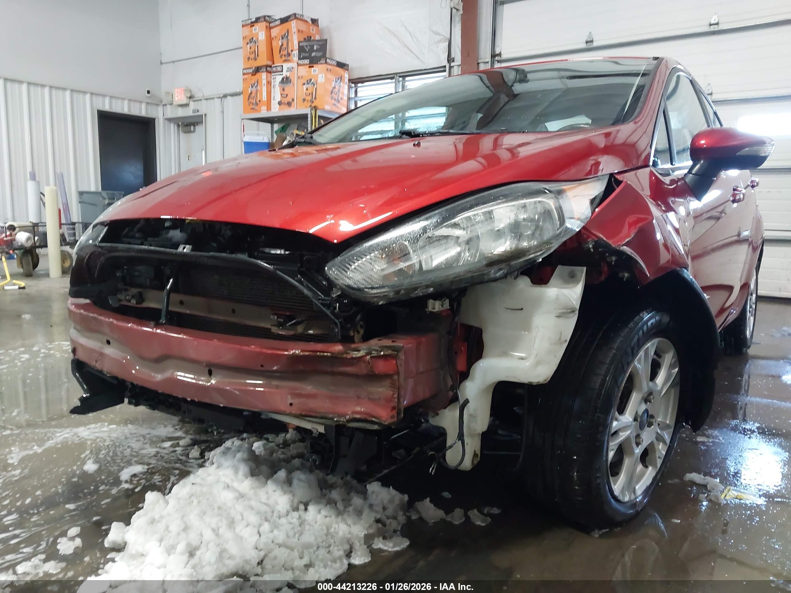 FORD FIESTA image 6