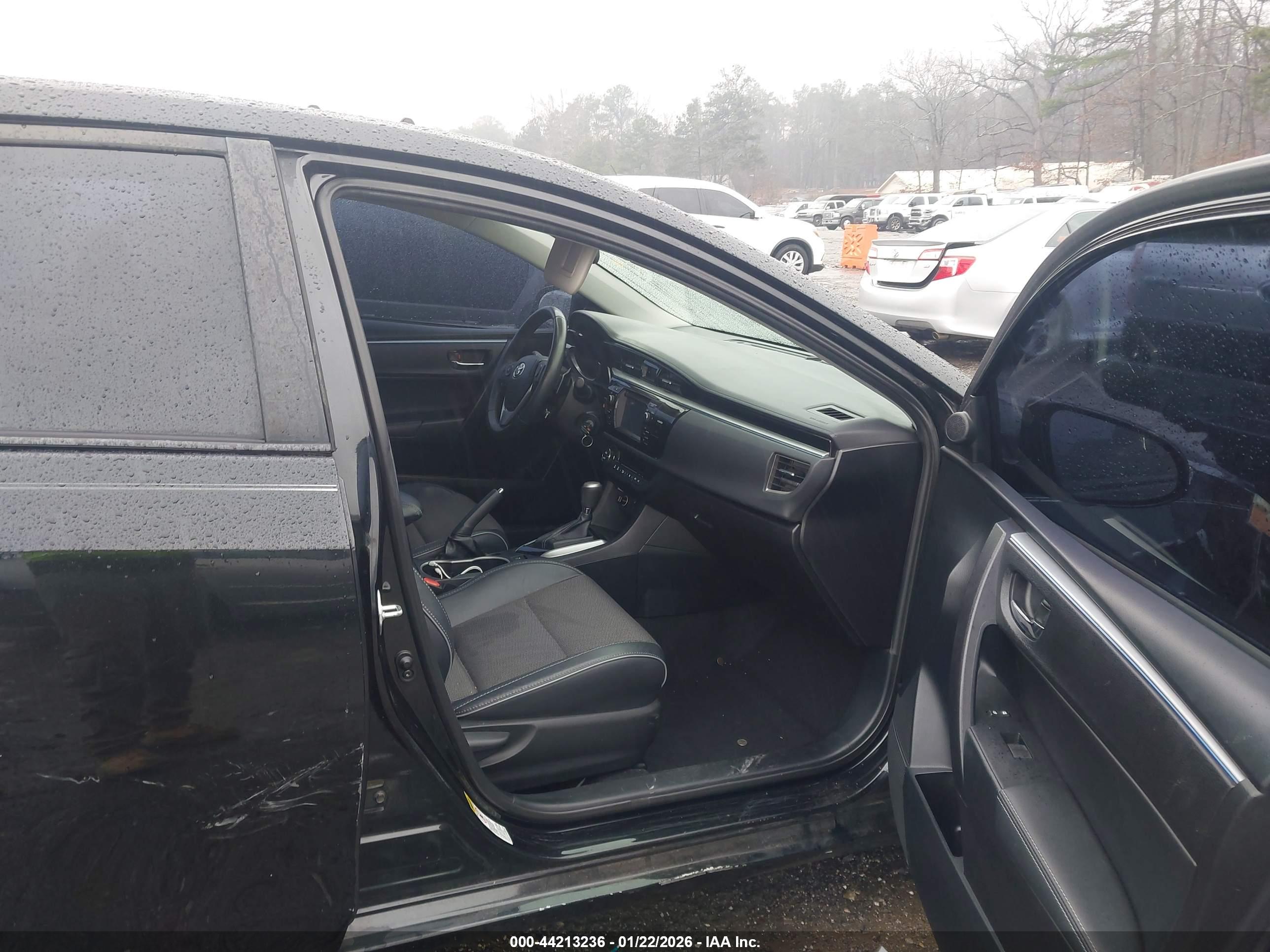 TOYOTA COROLLA image 5