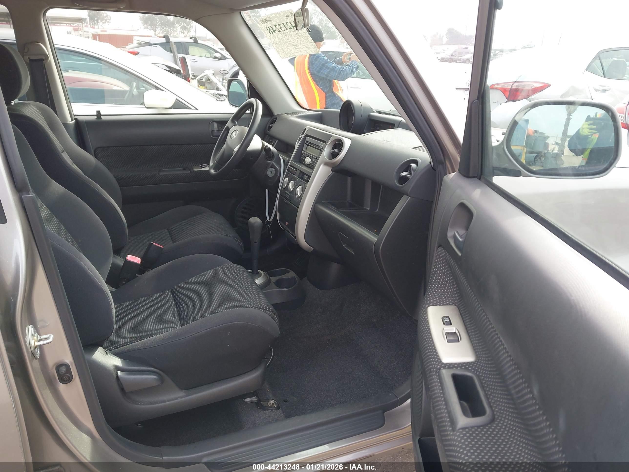 SCION XB image 5