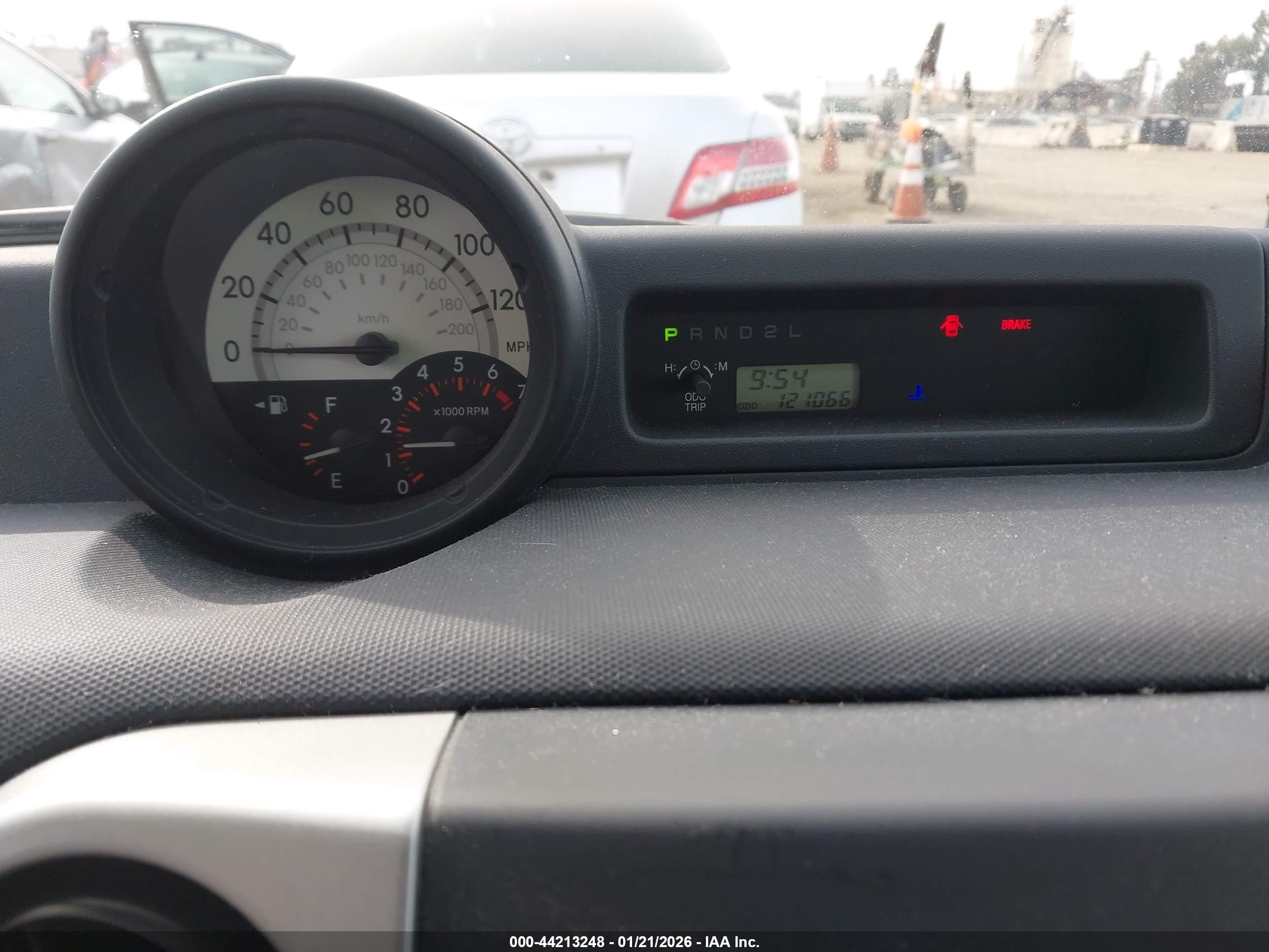 SCION XB image 7