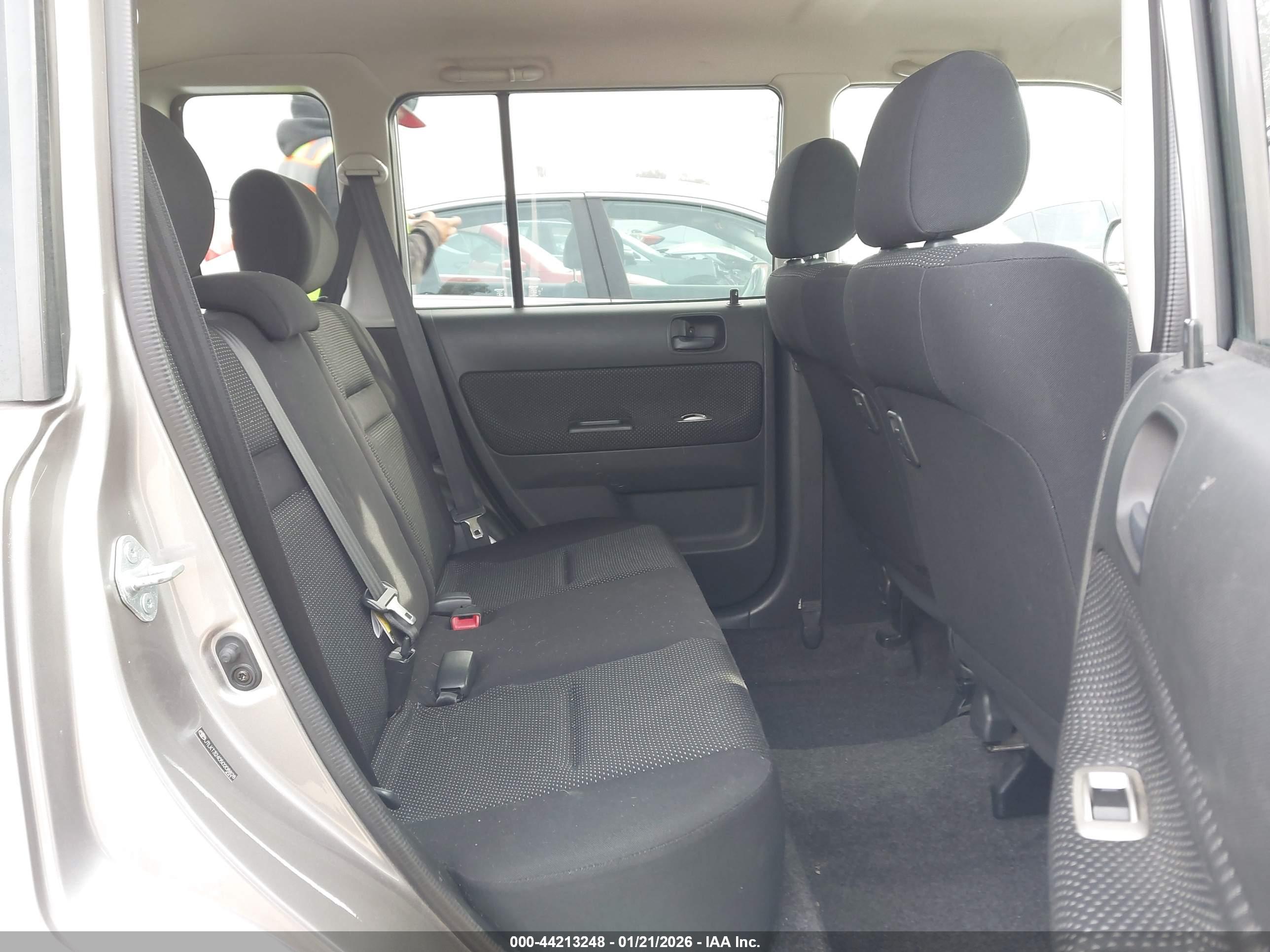 SCION XB image 8