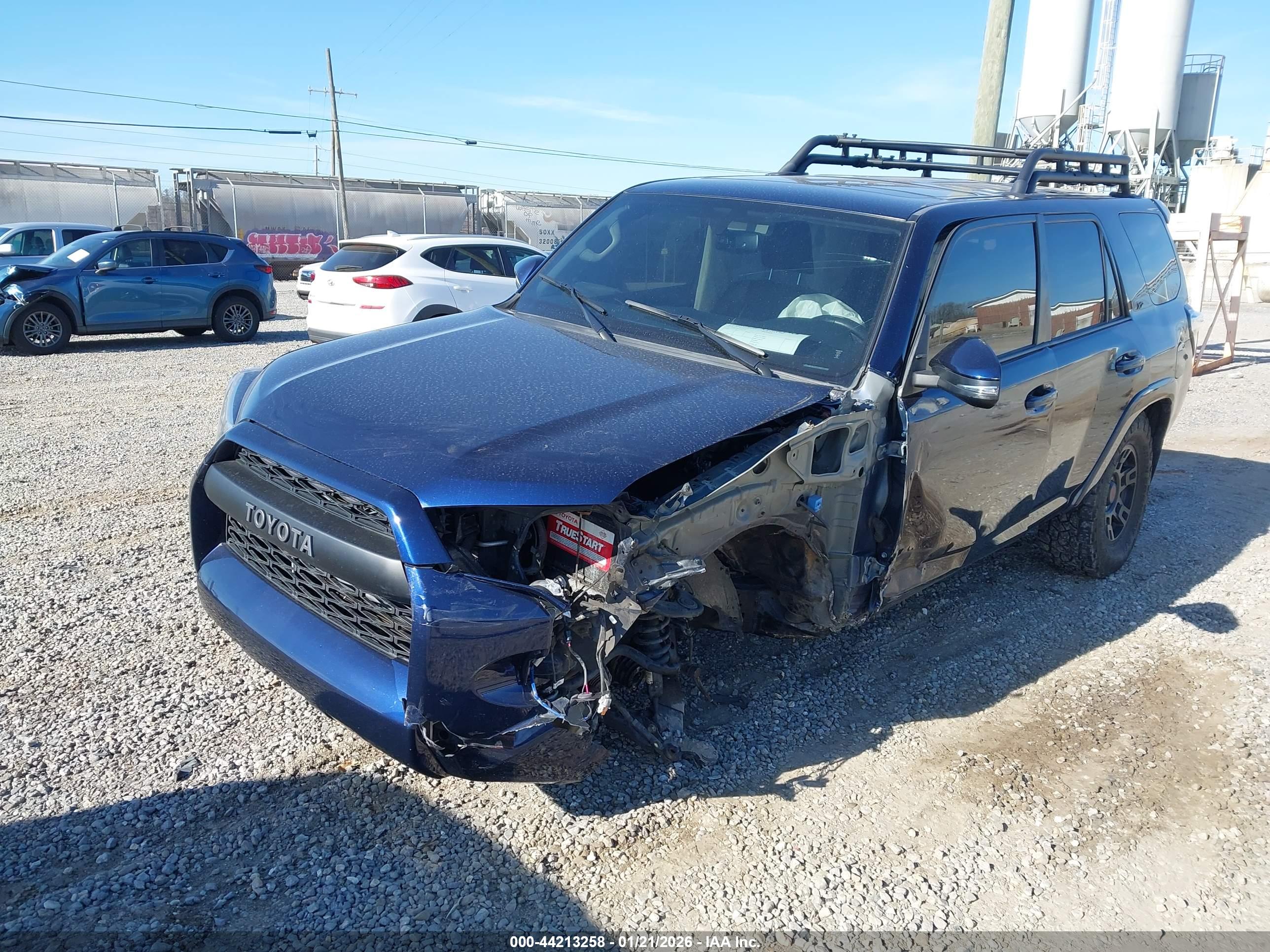TOYOTA 4RUNNER image 2