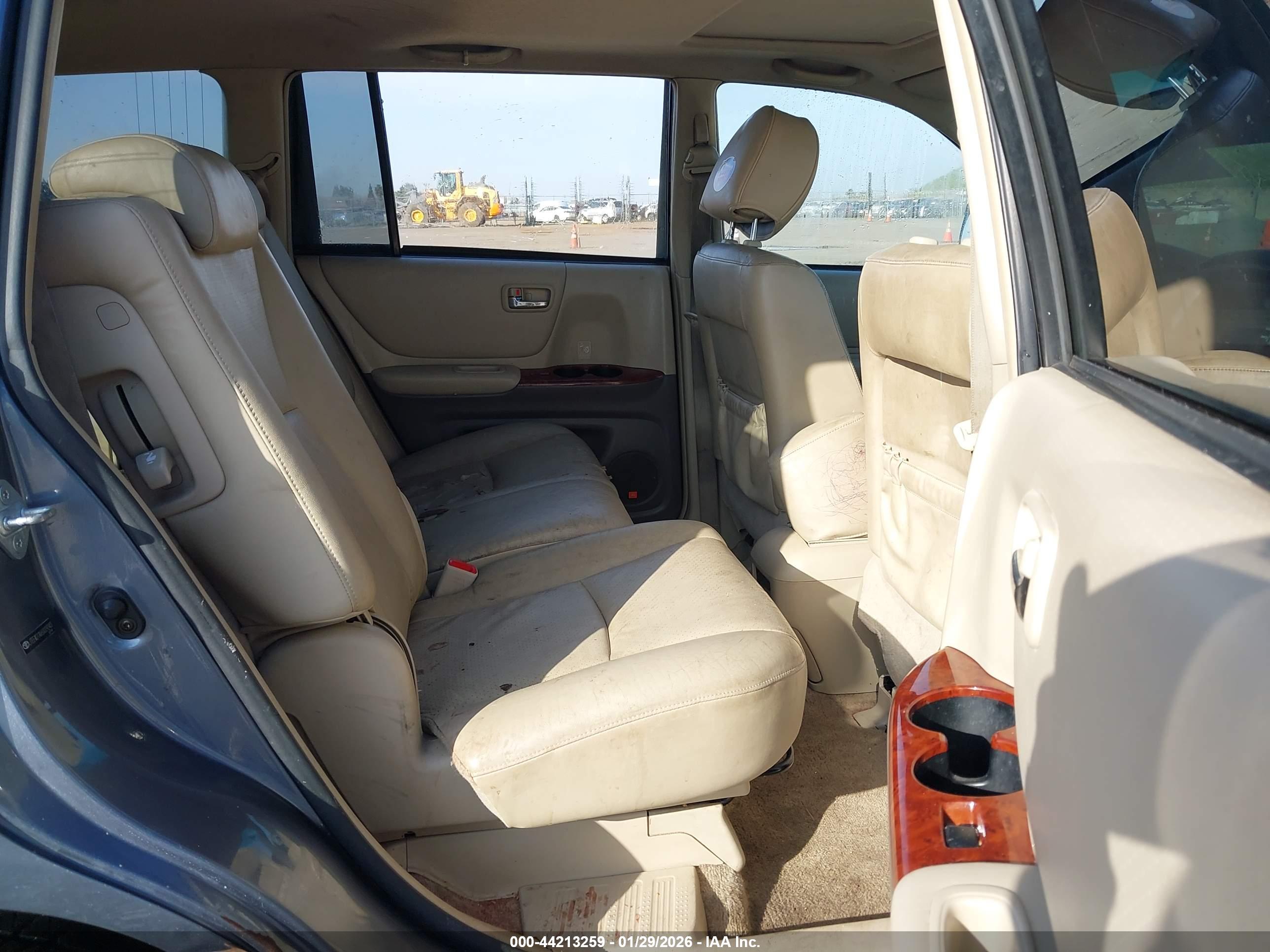 TOYOTA HIGHLANDER image 8
