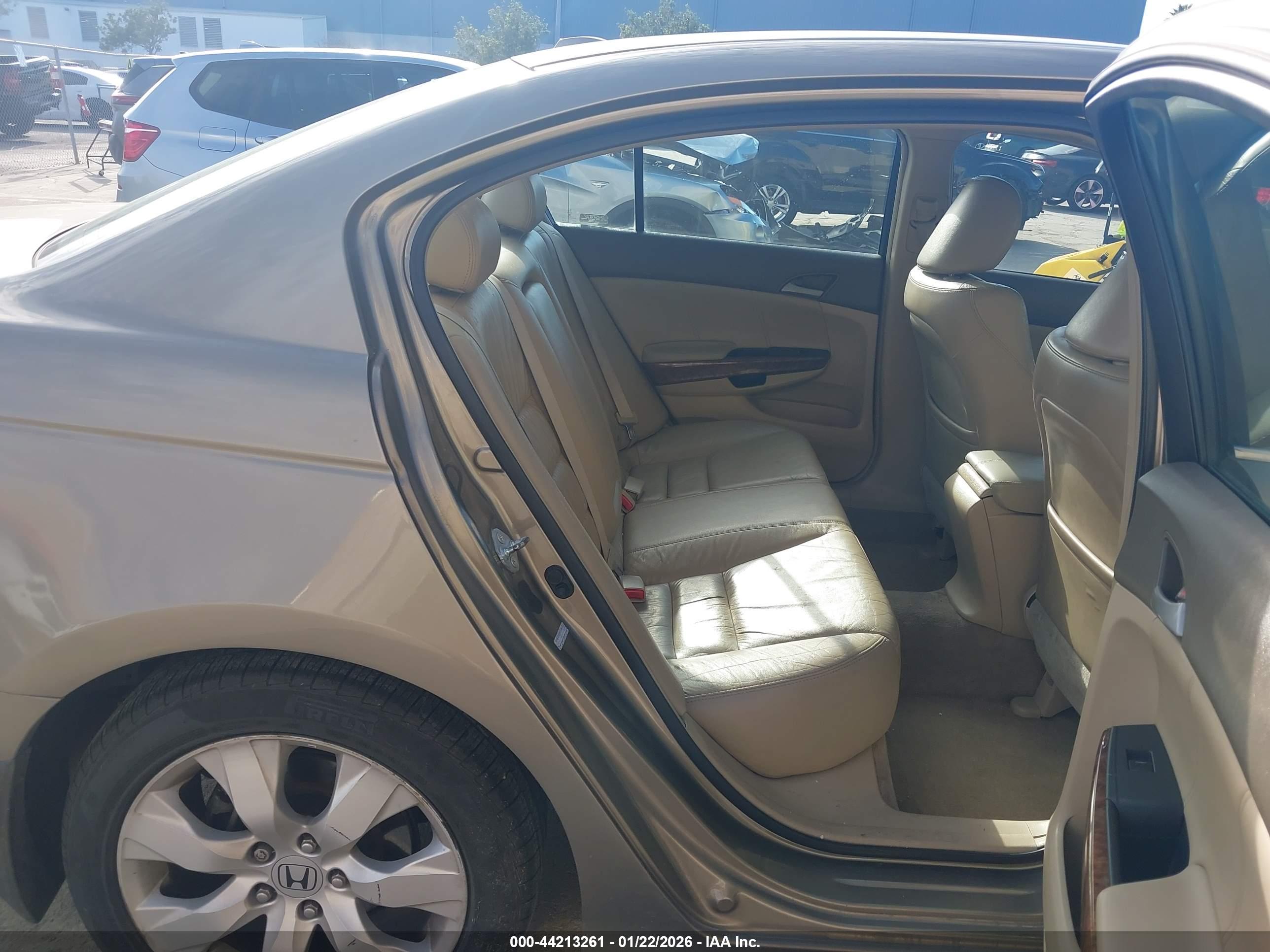 HONDA ACCORD image 8