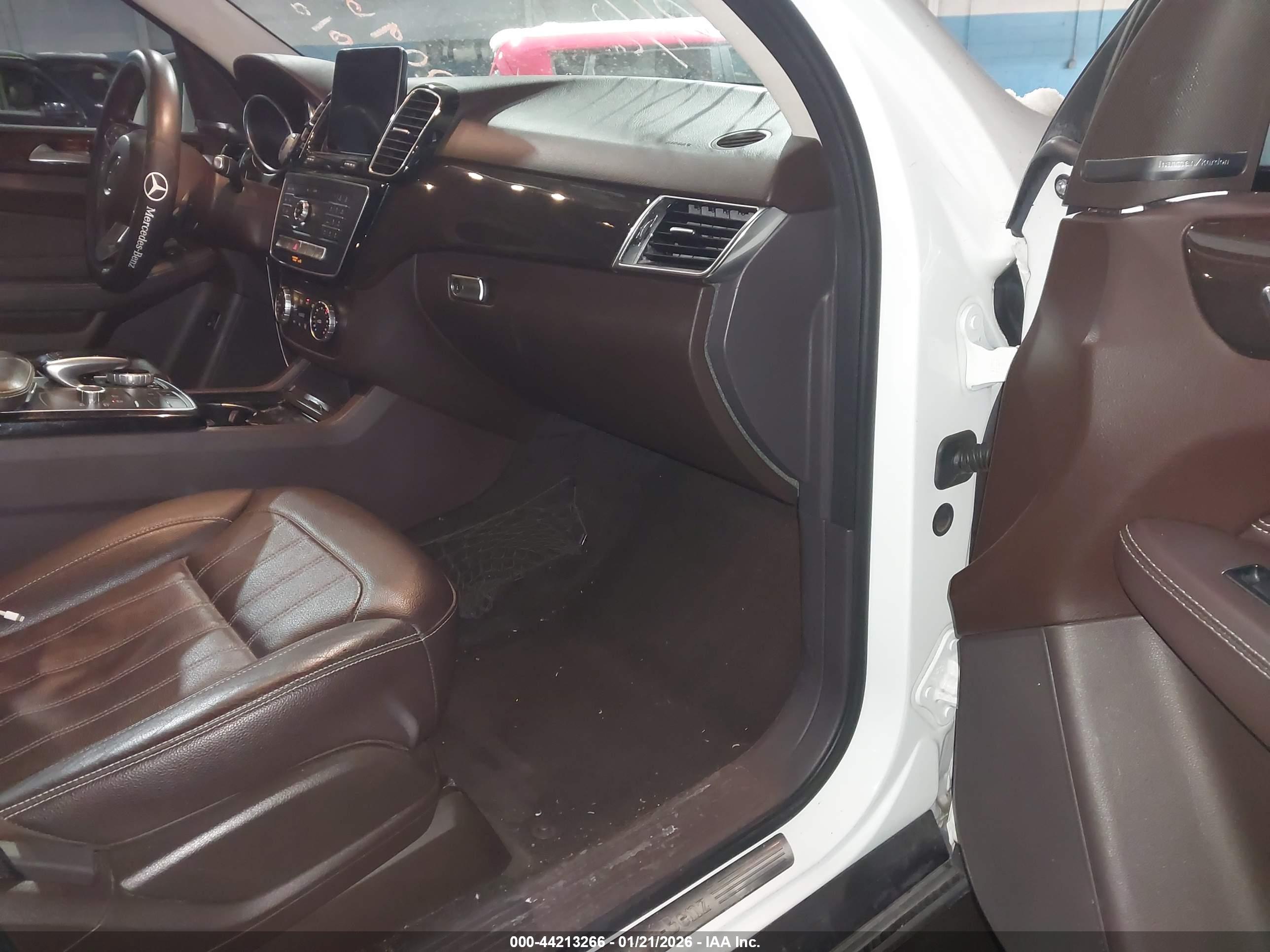 MERCEDES-BENZ GLE image 5