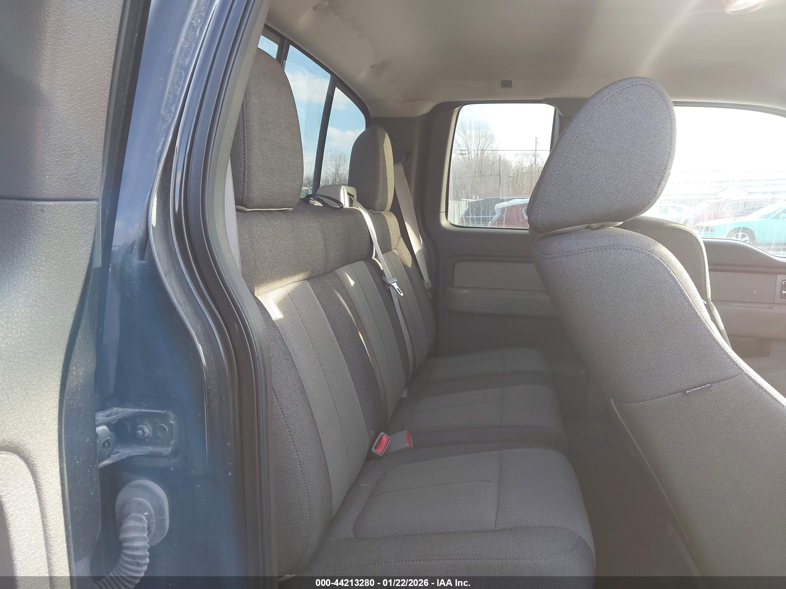 FORD F-150 image 8