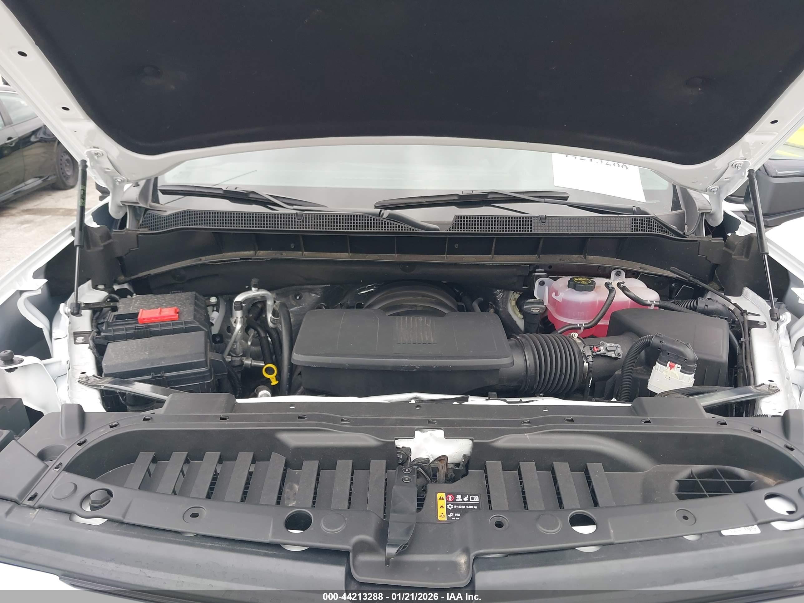 CHEVROLET SILVERADO image 10