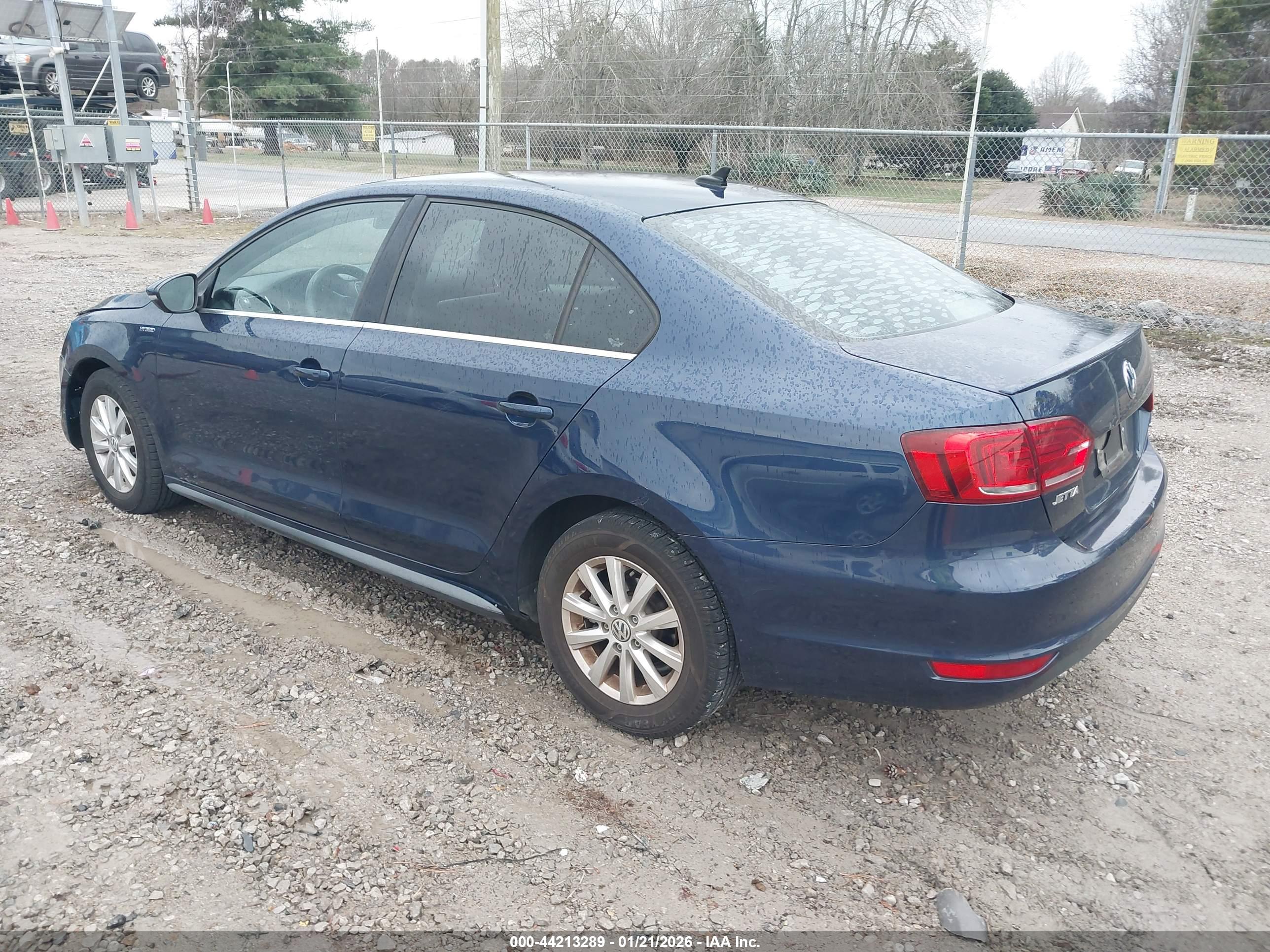 VOLKSWAGEN JETTA image 3