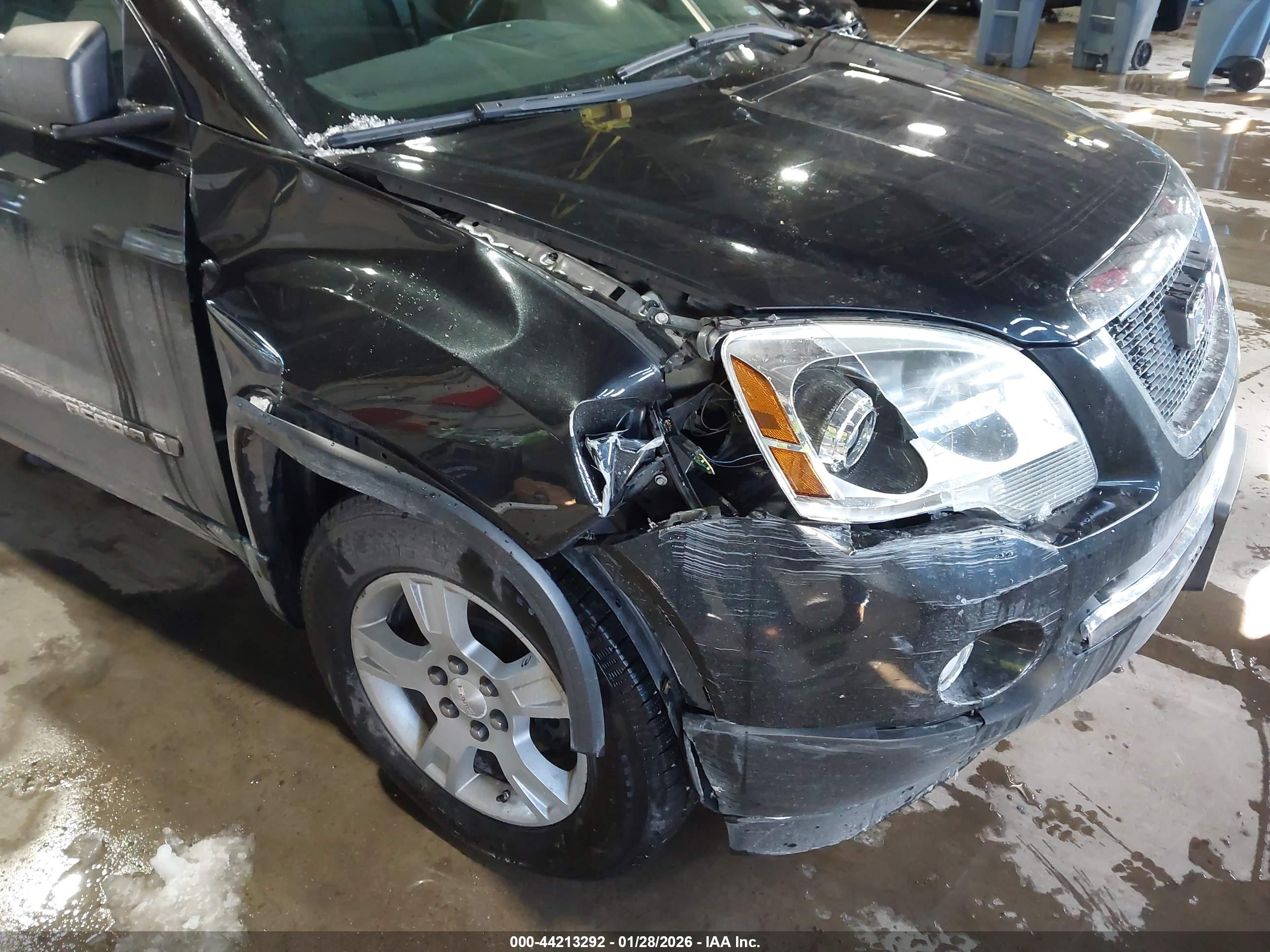 GMC ACADIA image 6
