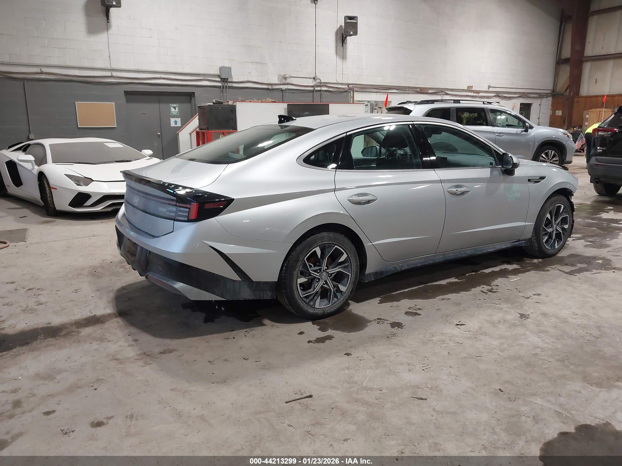 HYUNDAI SONATA image 4