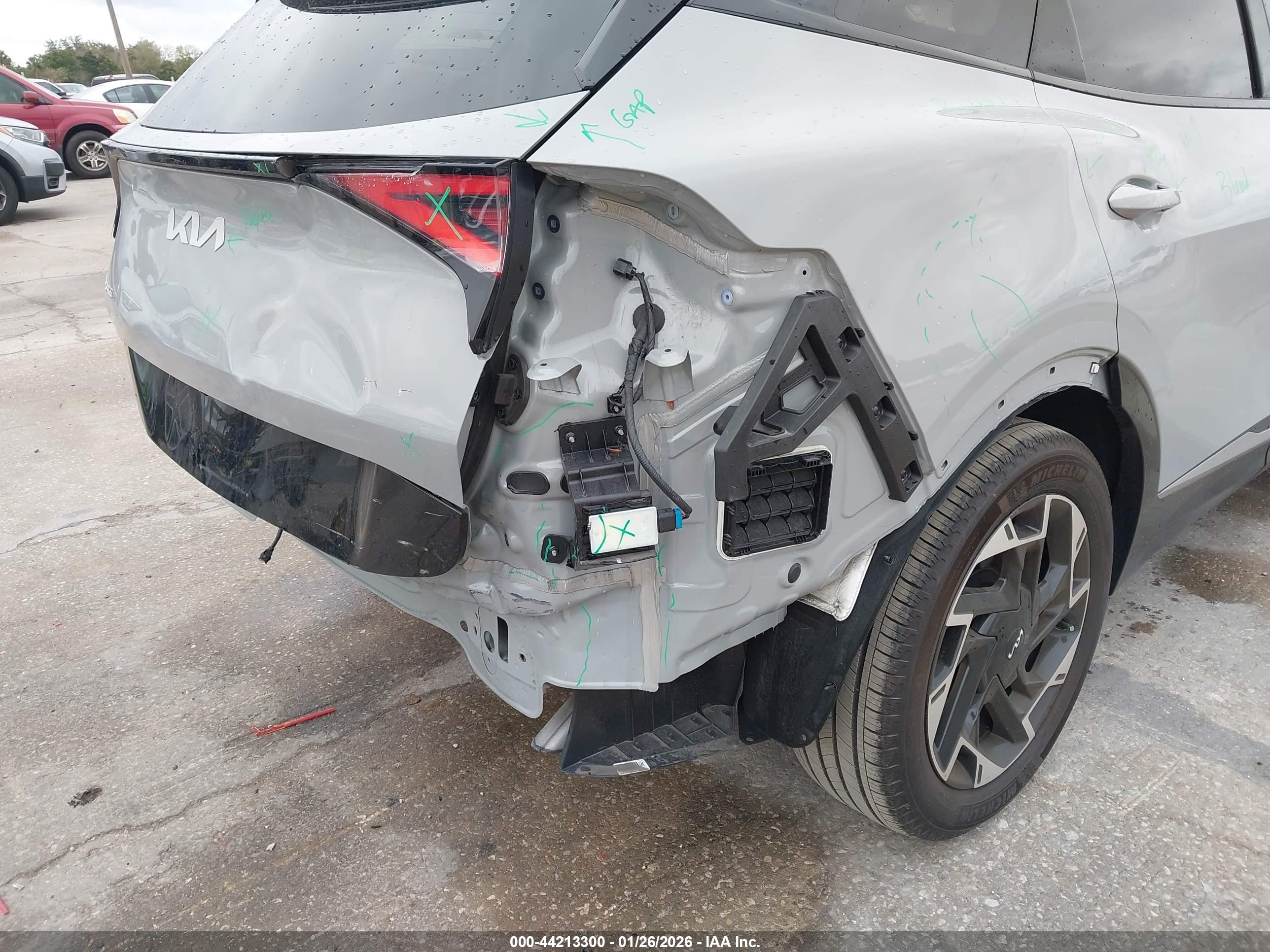 KIA SPORTAGE image 6
