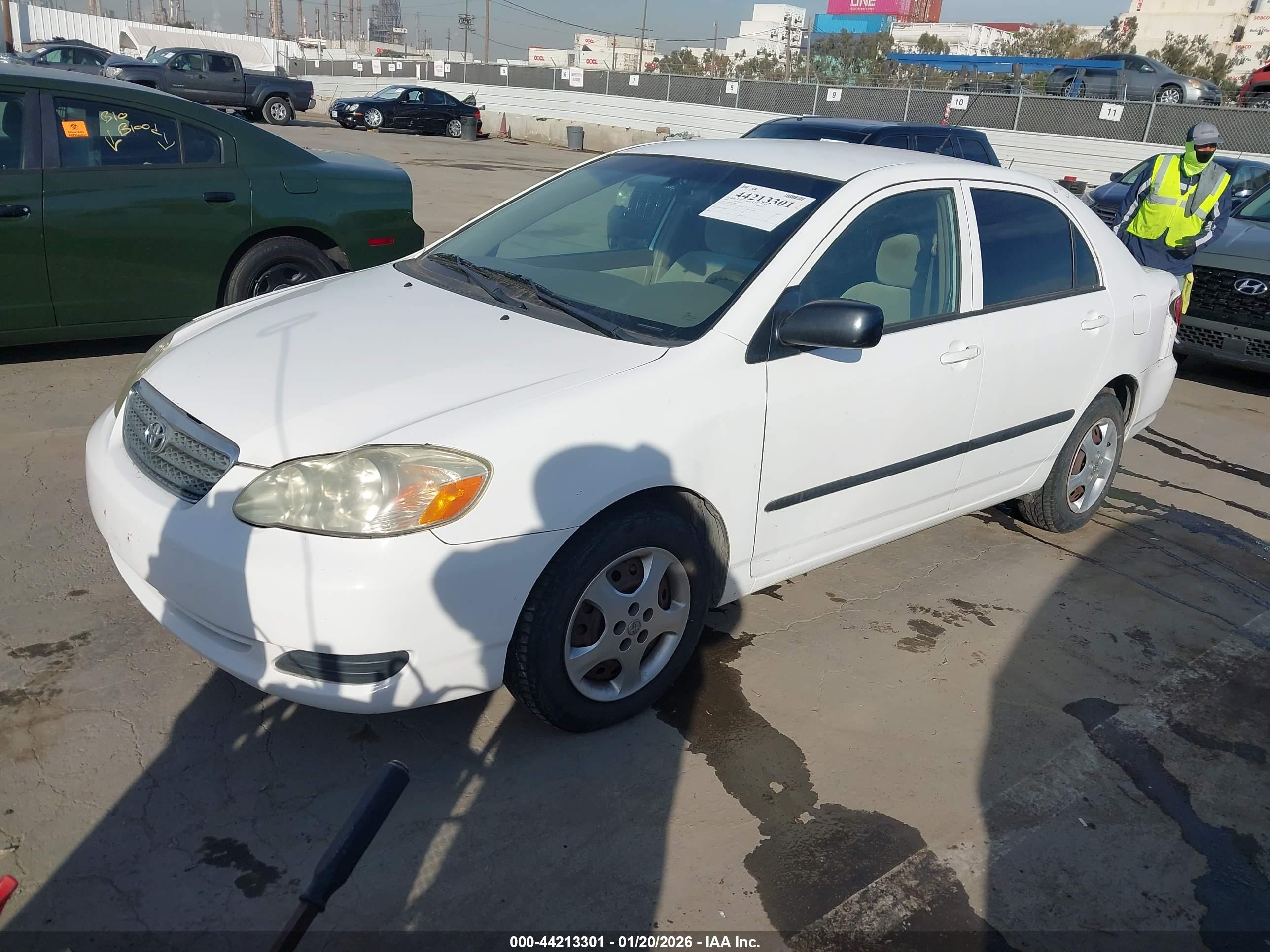 TOYOTA COROLLA image 2