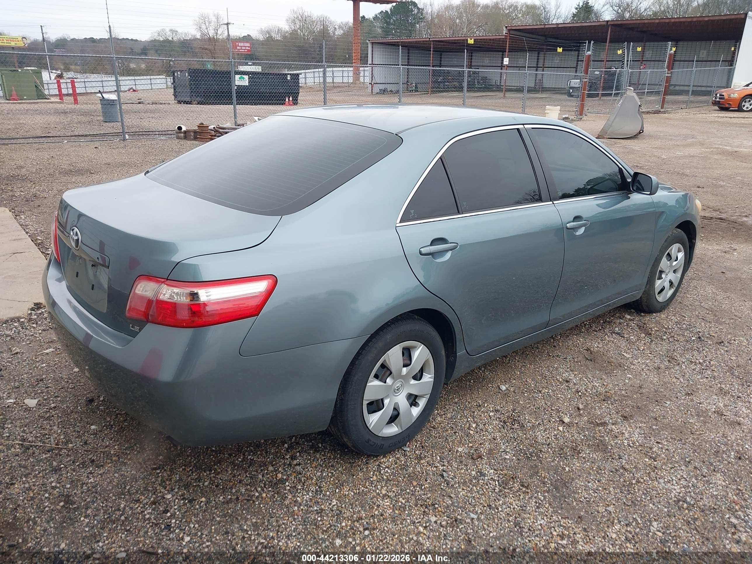TOYOTA CAMRY image 4