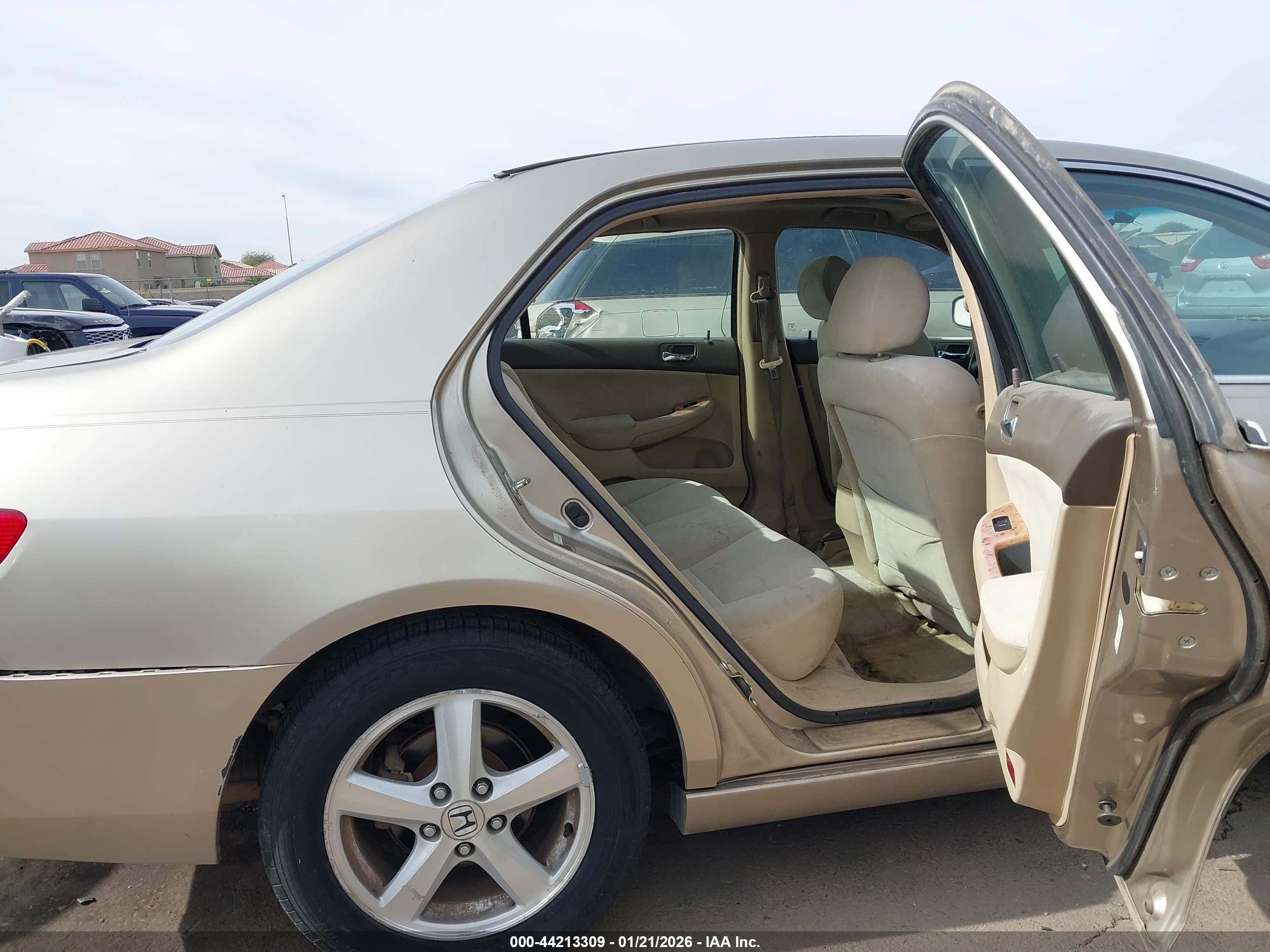 HONDA ACCORD image 8
