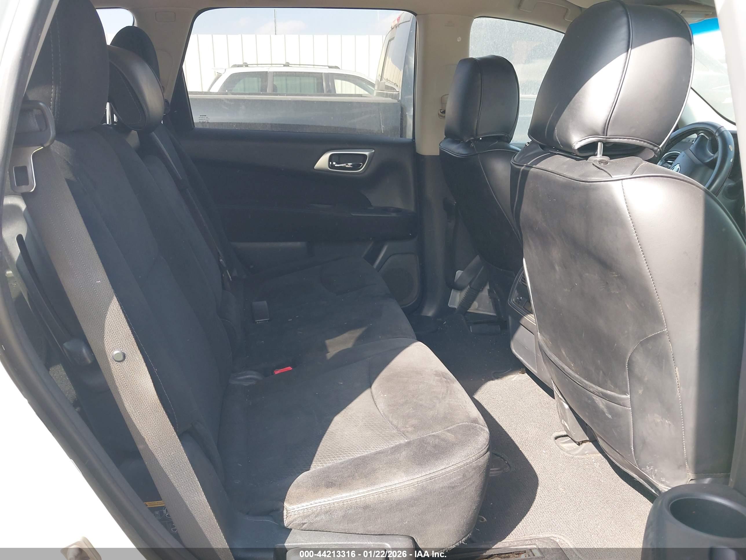 NISSAN PATHFINDER image 8