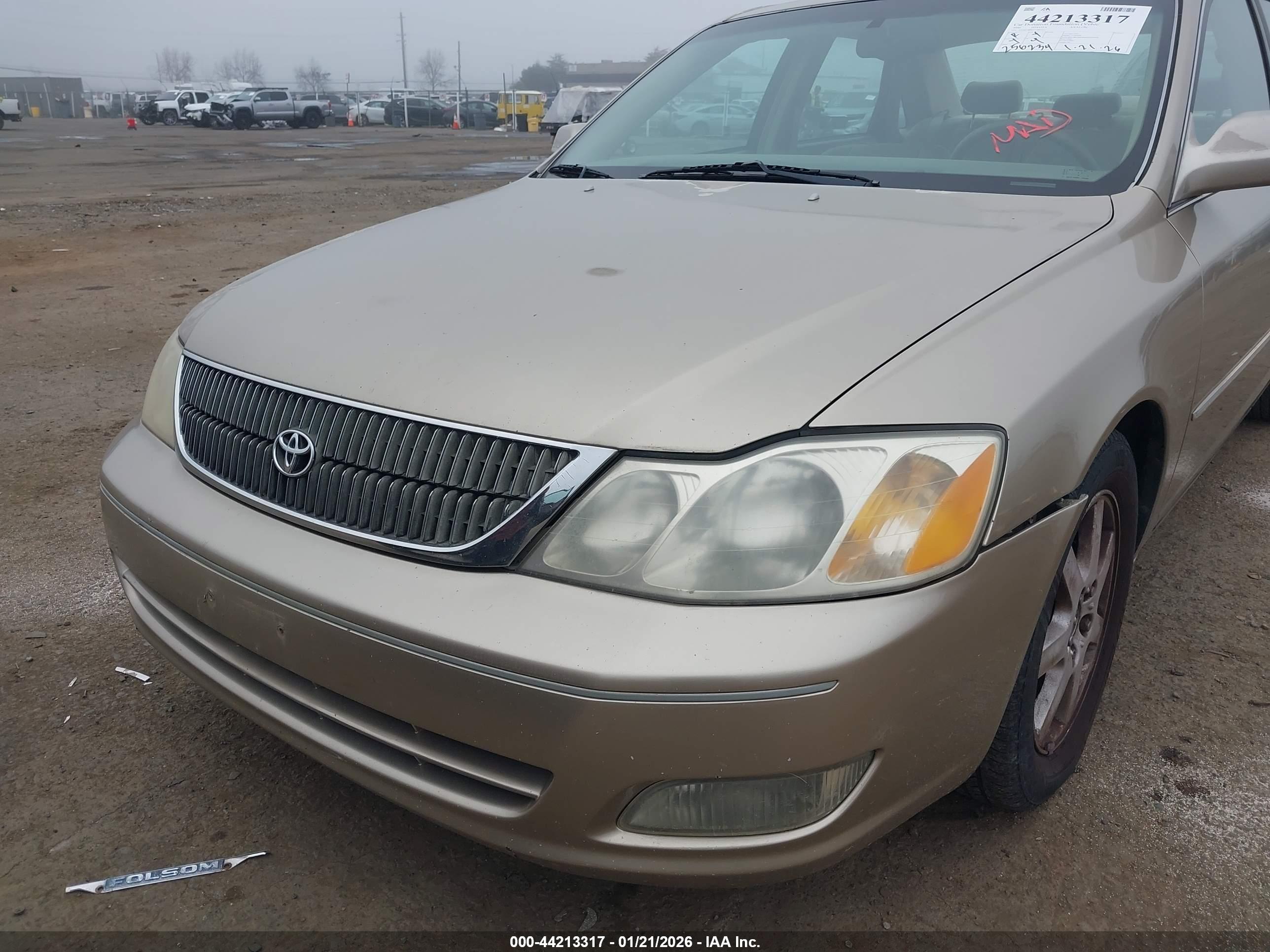 TOYOTA AVALON image 6