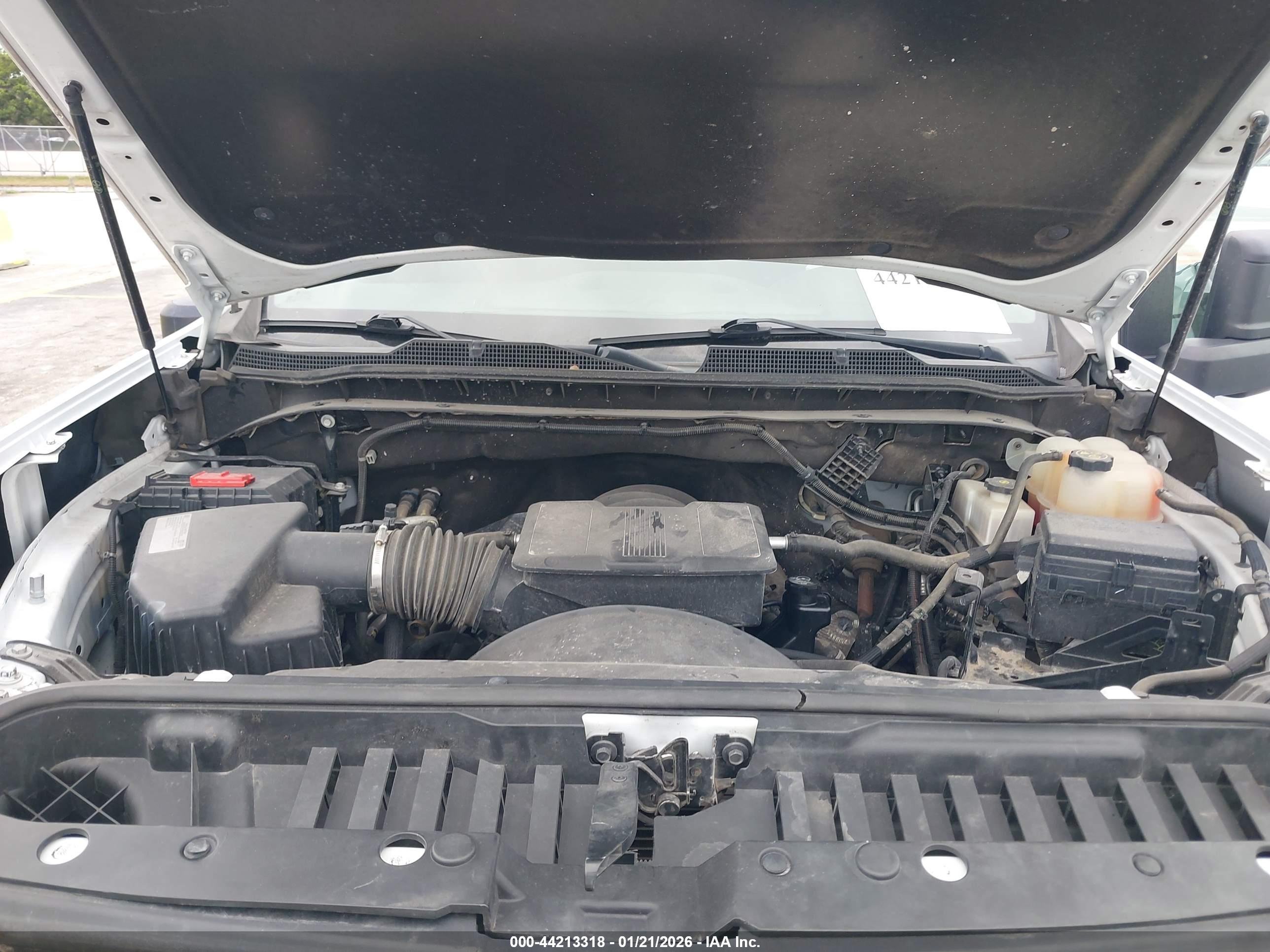 CHEVROLET SILVERADO image 10