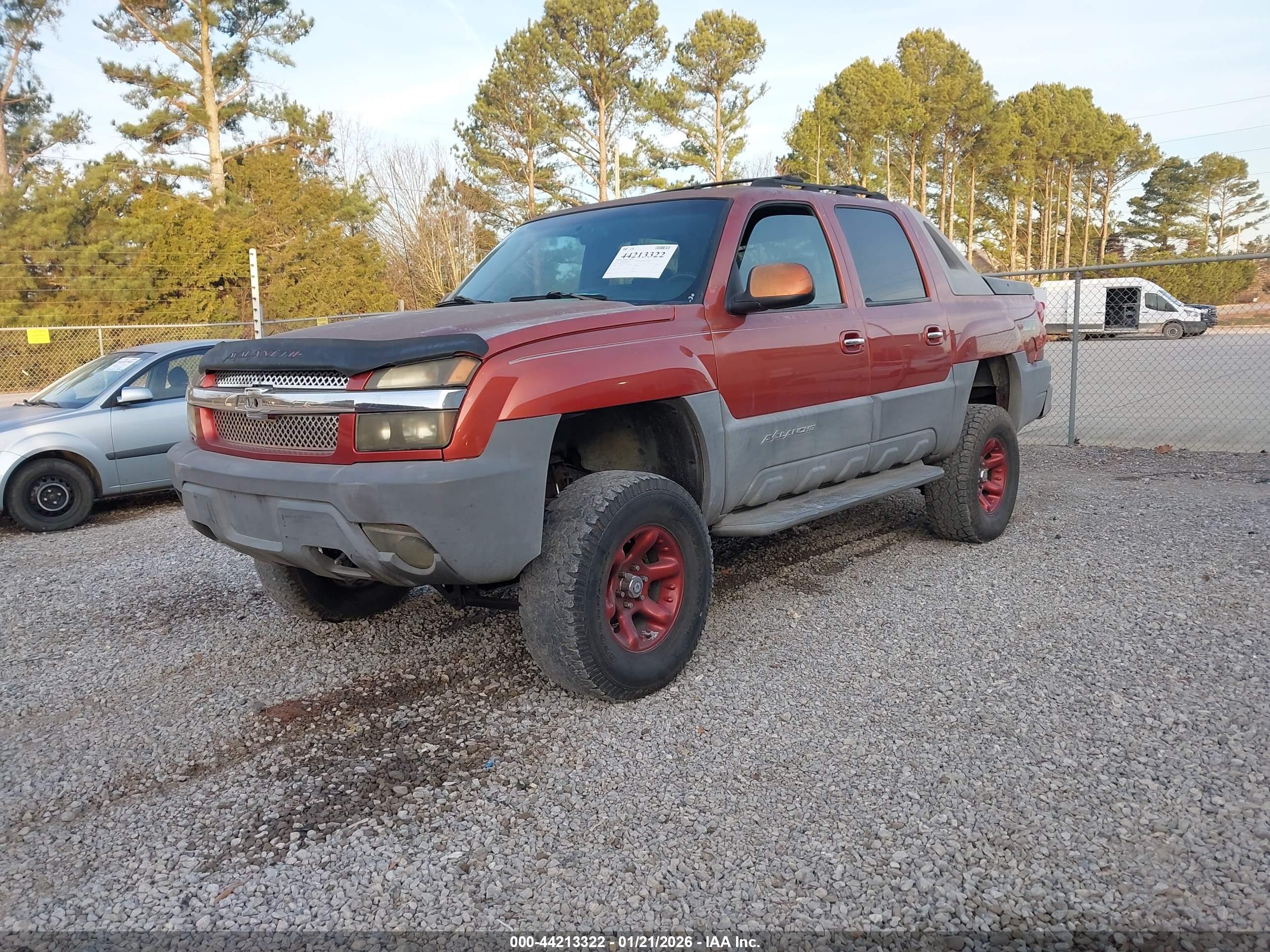 CHEVROLET AVALANCHE image 2