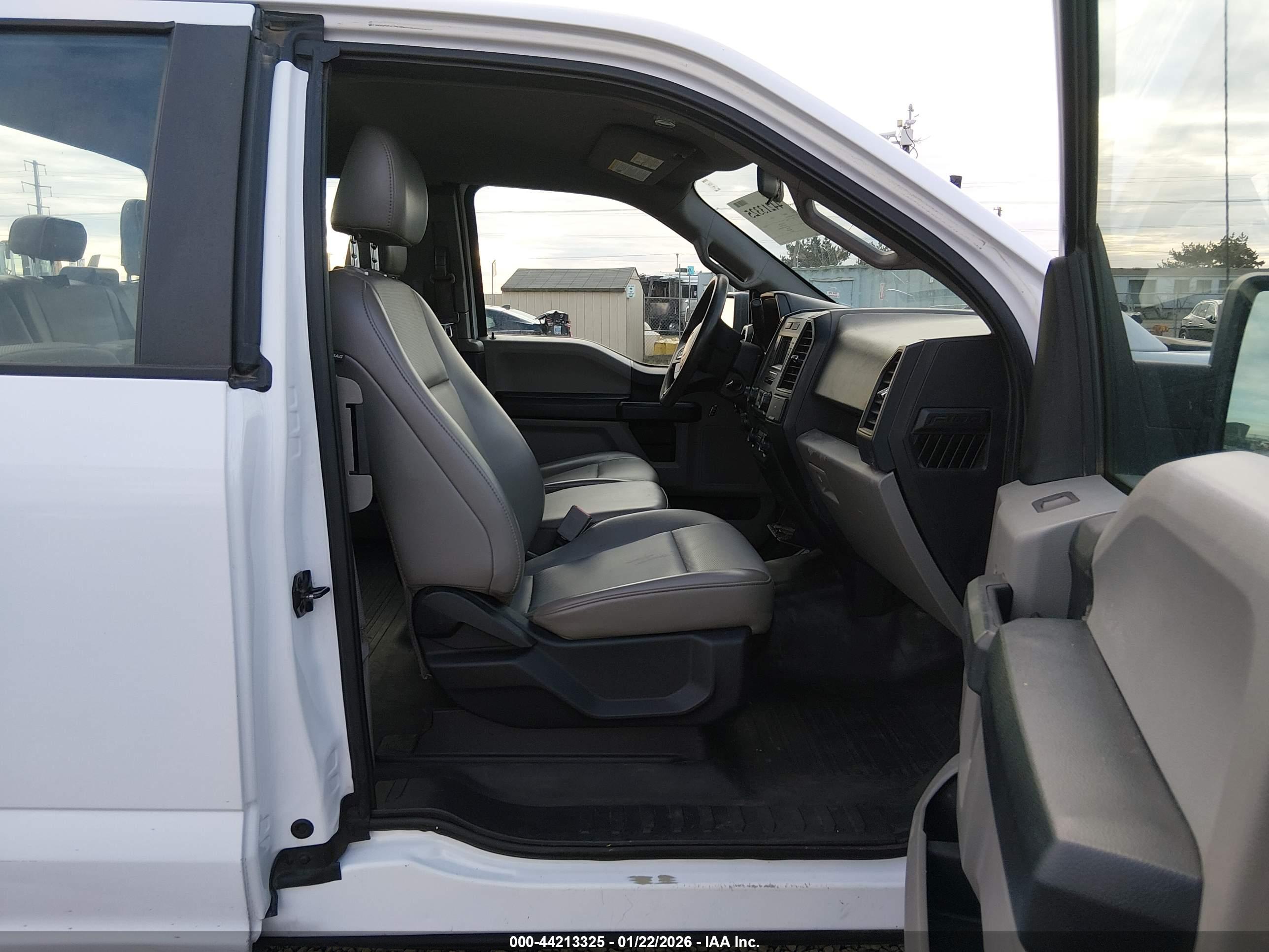 FORD F-150 image 5