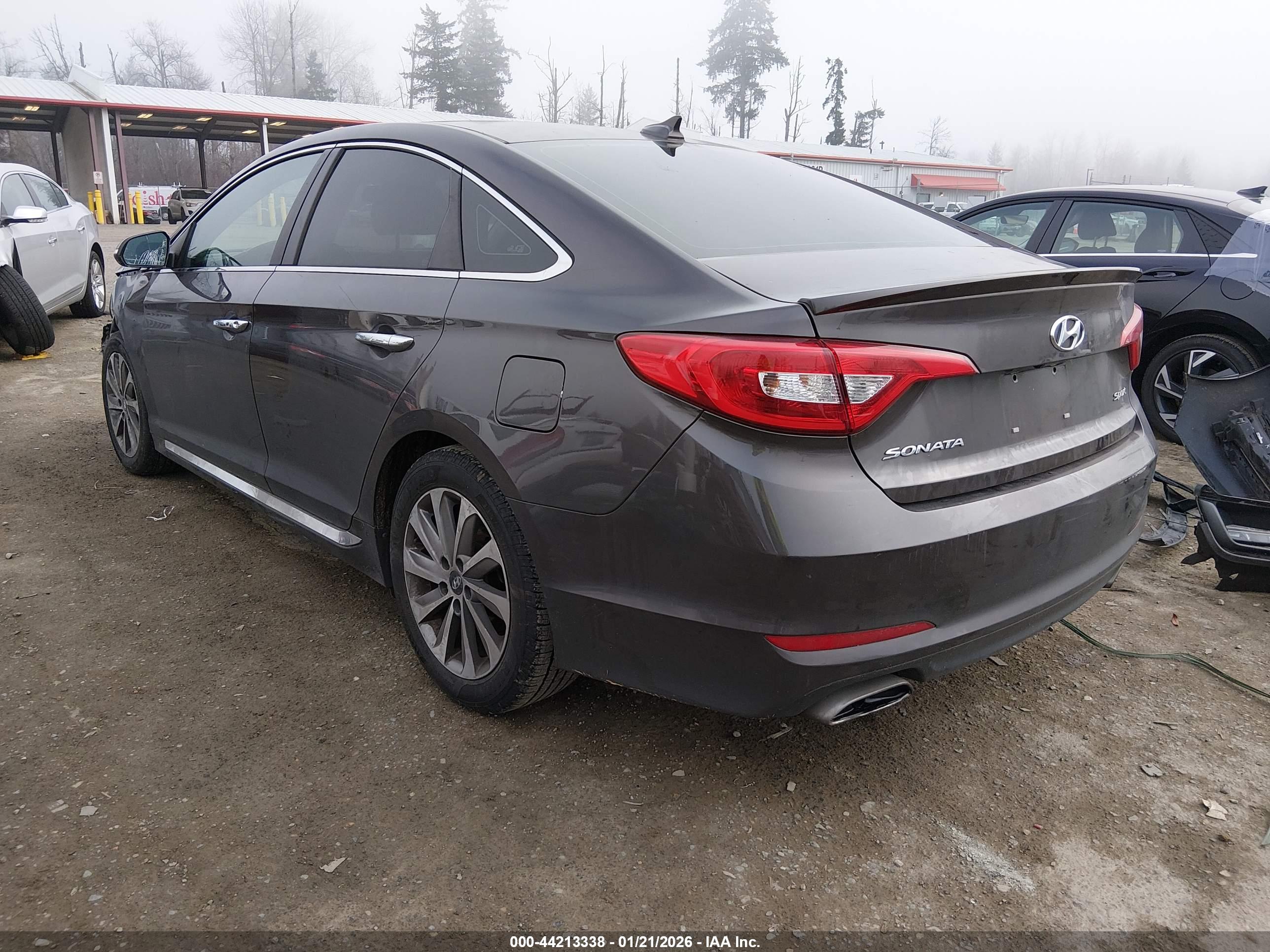 HYUNDAI SONATA image 3