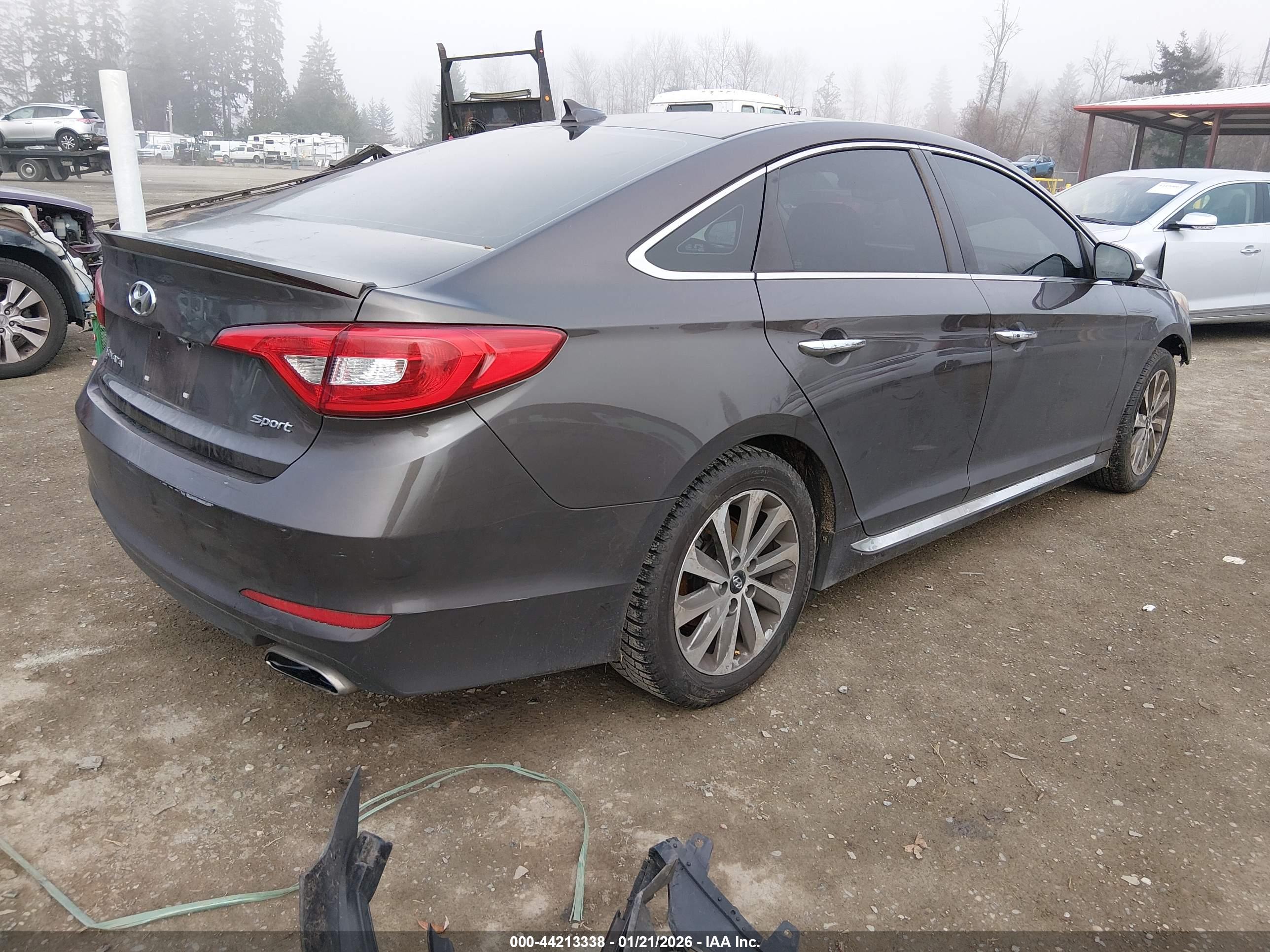 HYUNDAI SONATA image 4