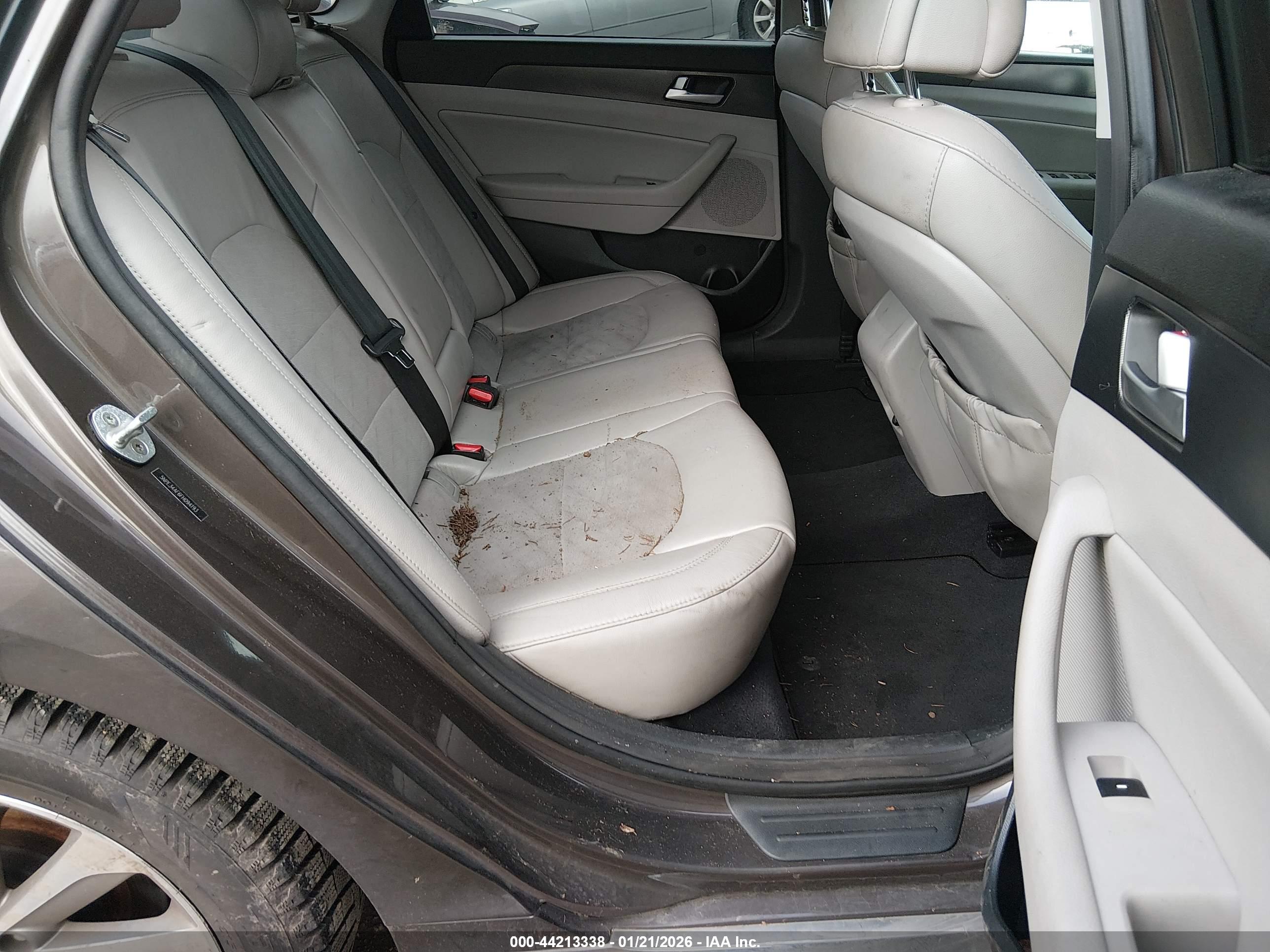 HYUNDAI SONATA image 8