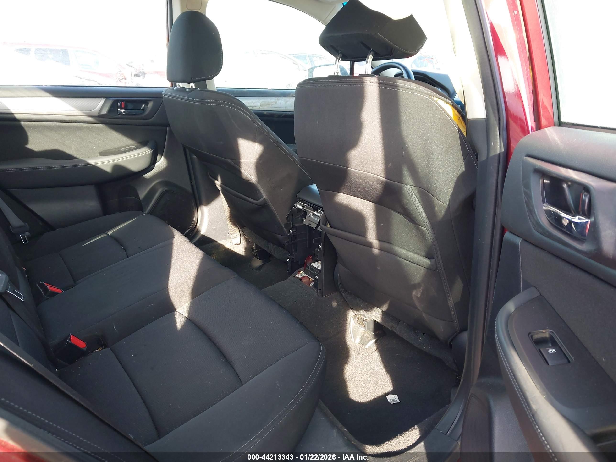 SUBARU LEGACY image 8