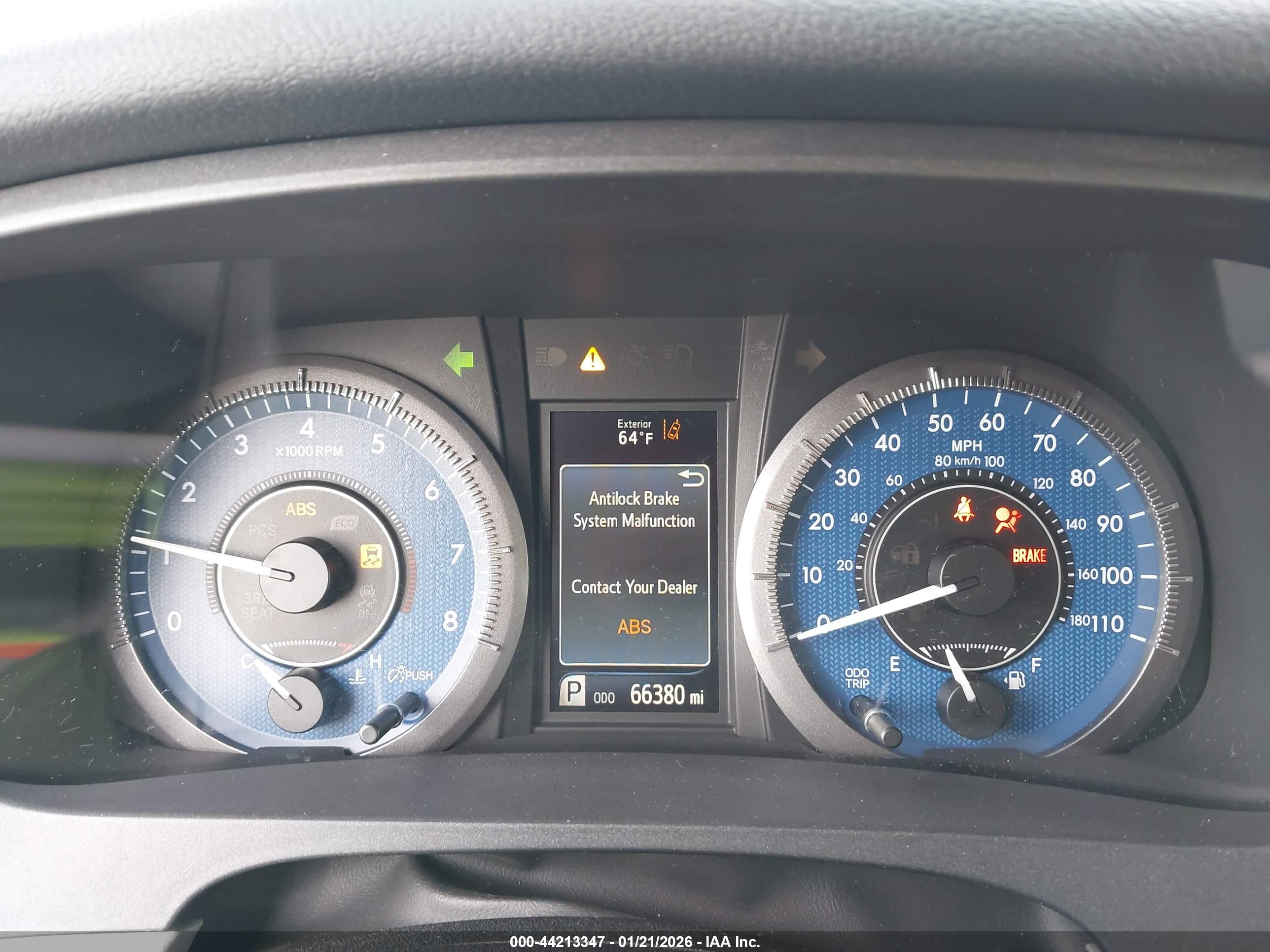 TOYOTA SIENNA image 7