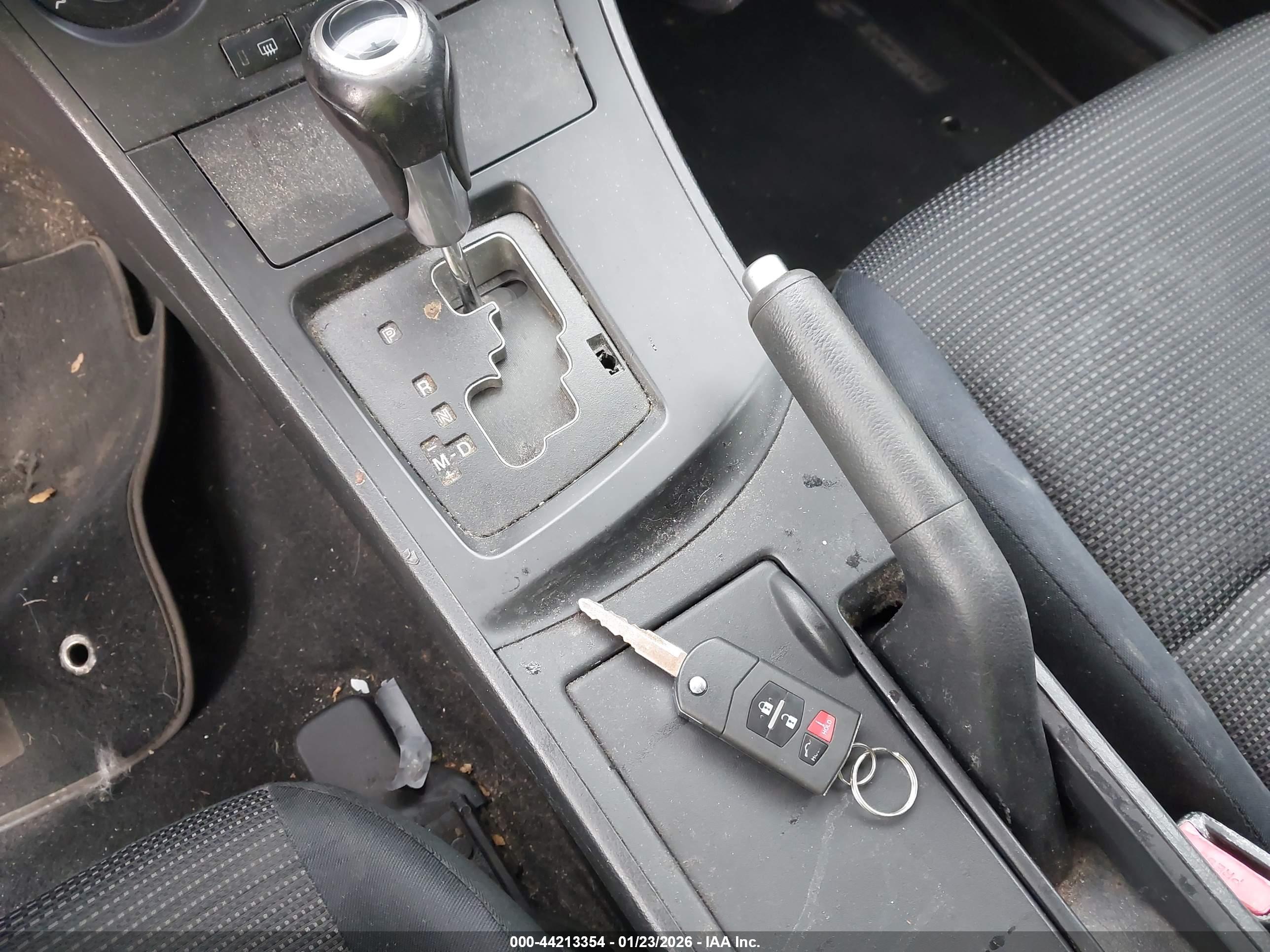 MAZDA MAZDA3 image 11
