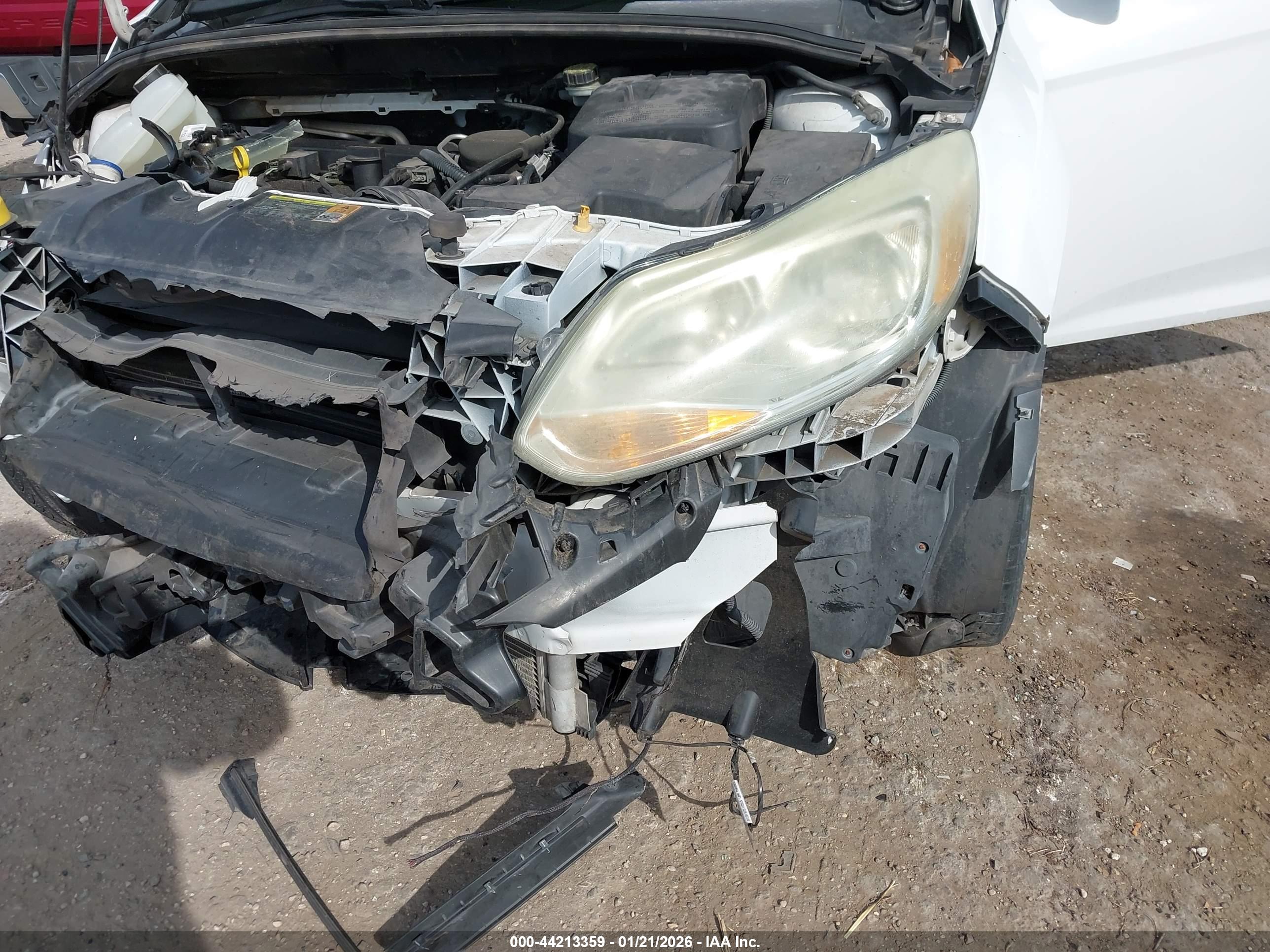 FORD FOCUS image 6