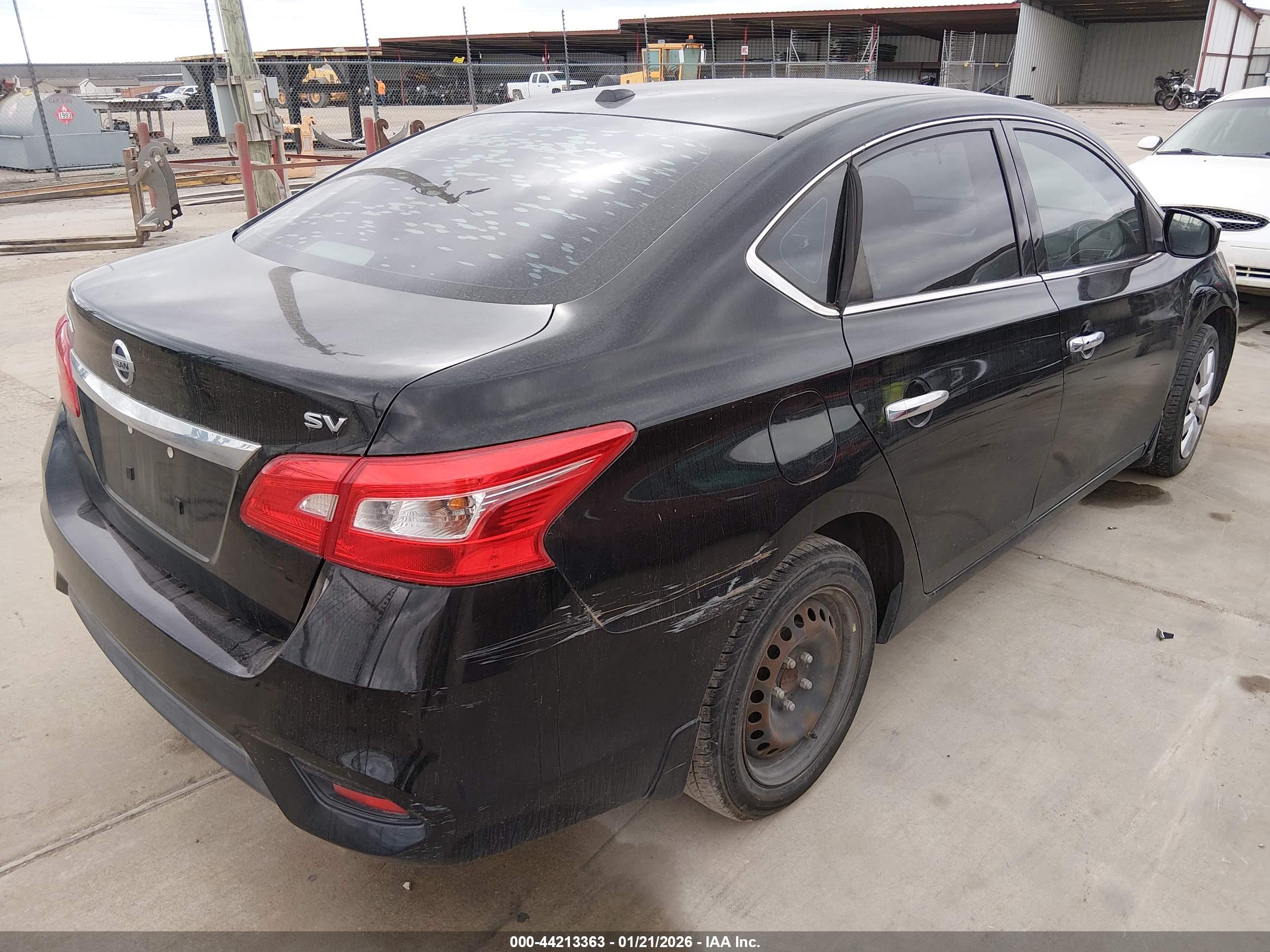 NISSAN SENTRA image 4