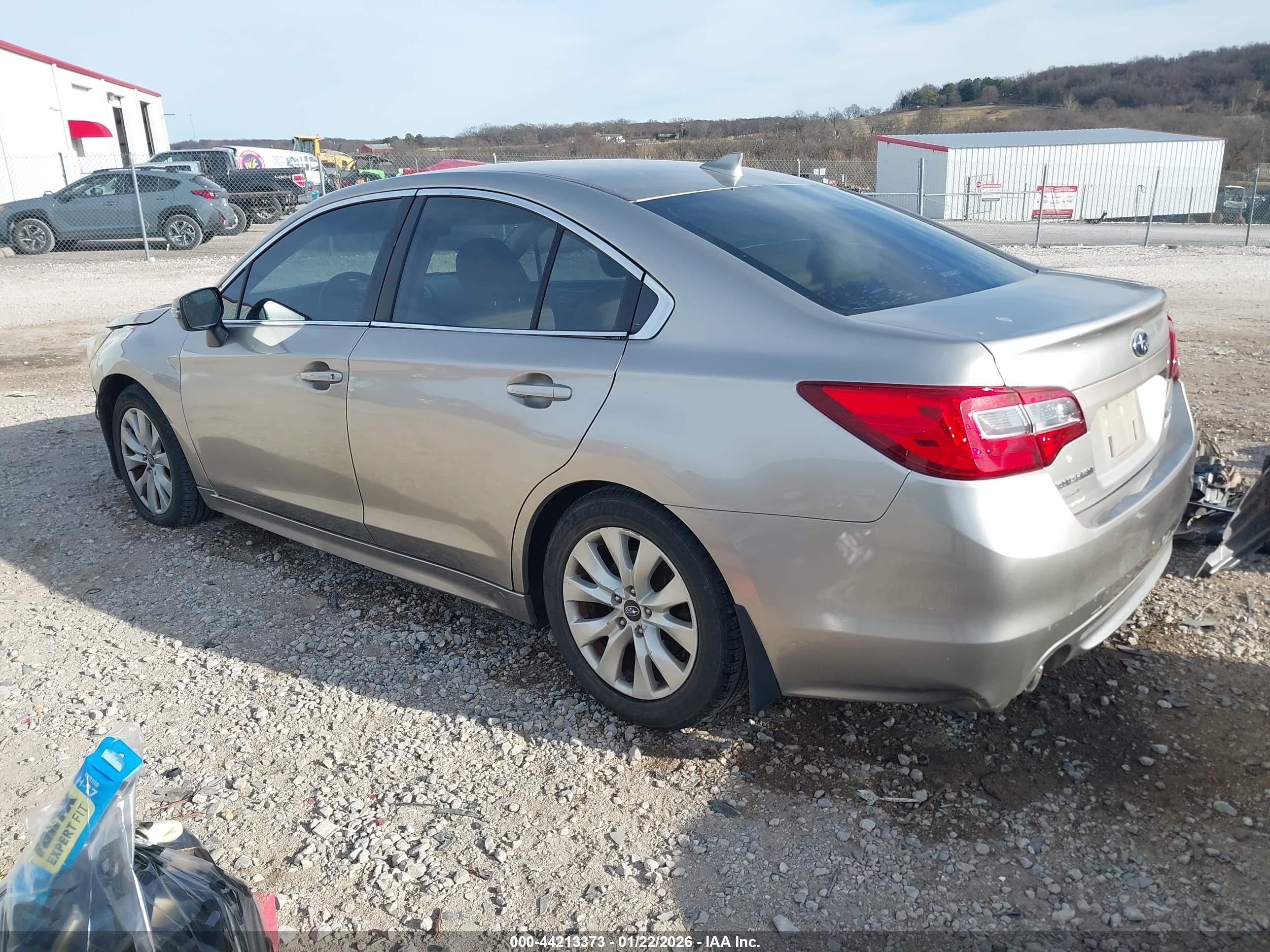 SUBARU LEGACY image 3
