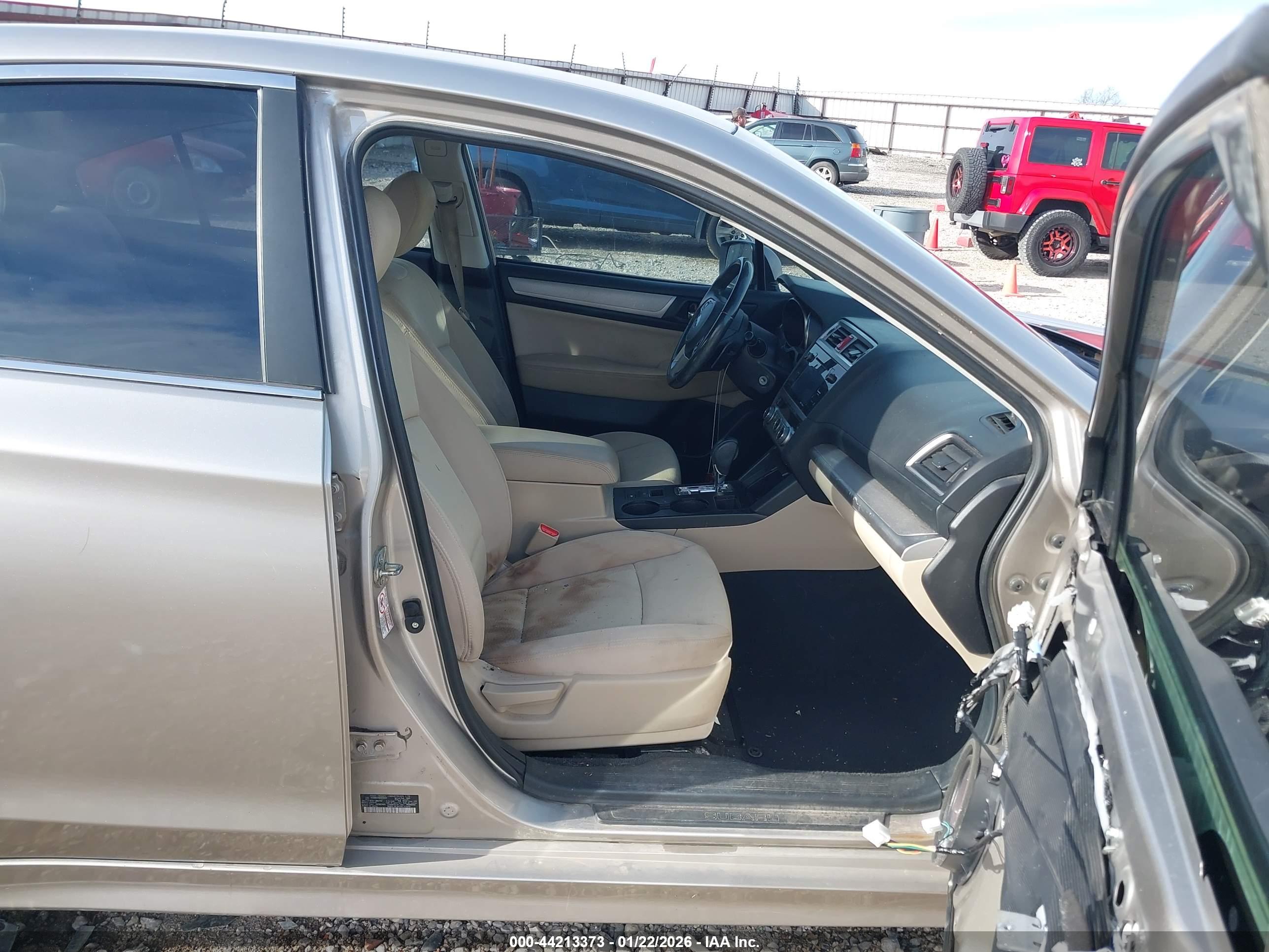 SUBARU LEGACY image 5