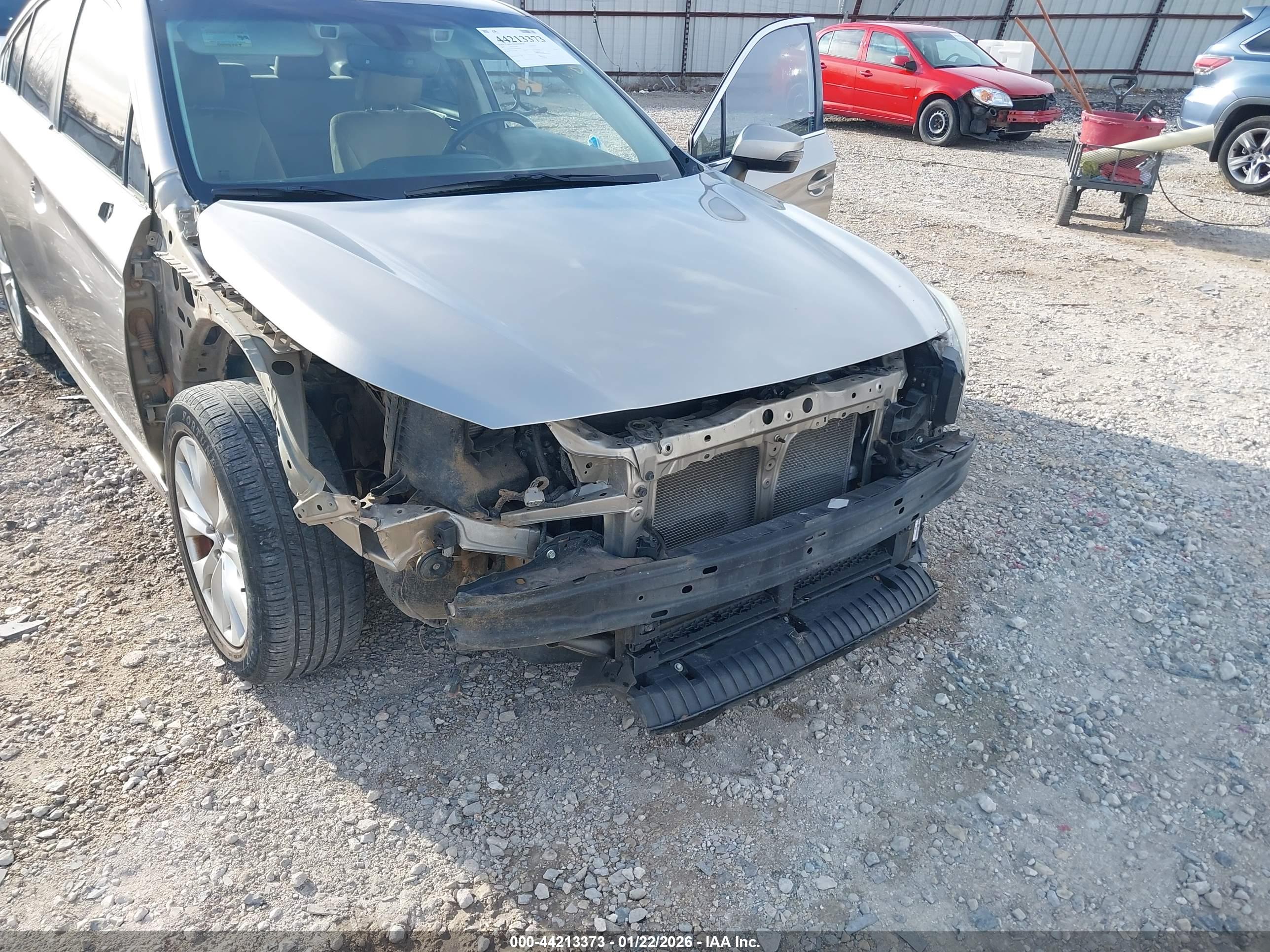 SUBARU LEGACY image 6