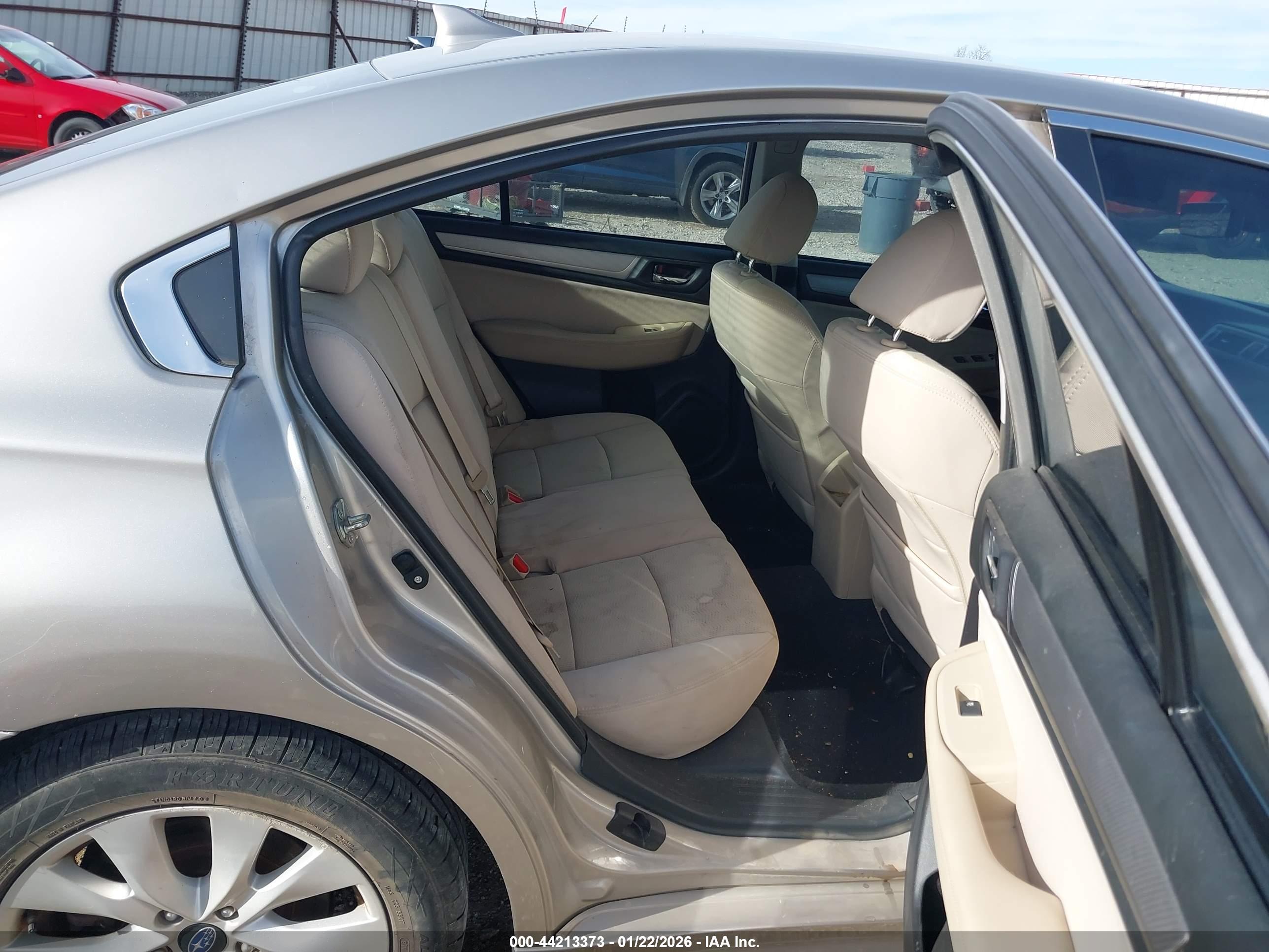 SUBARU LEGACY image 8